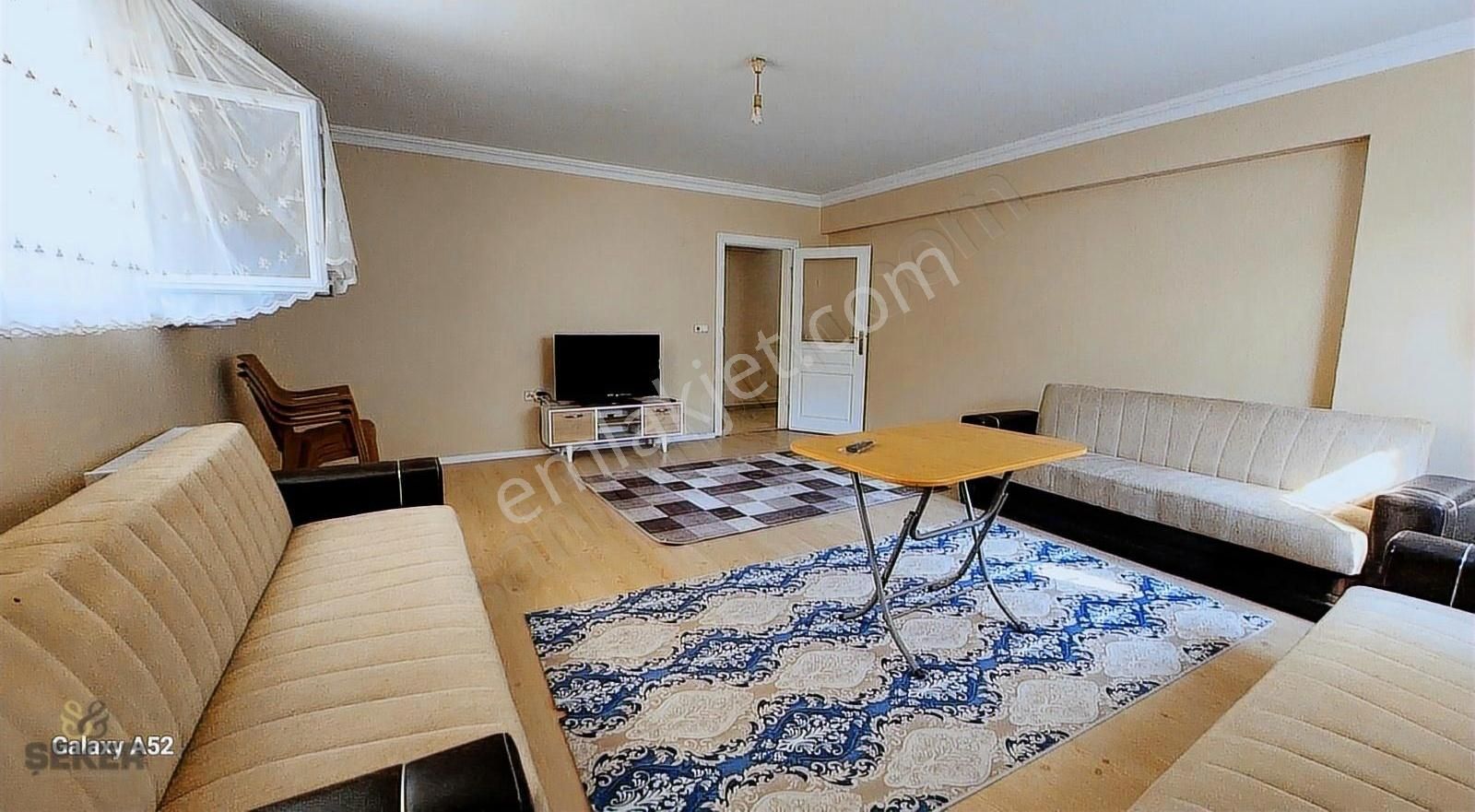 Şeker Gayrimenkulden Kiralık 3+1 Eşyalı 170 M2 Bakımlı Daire