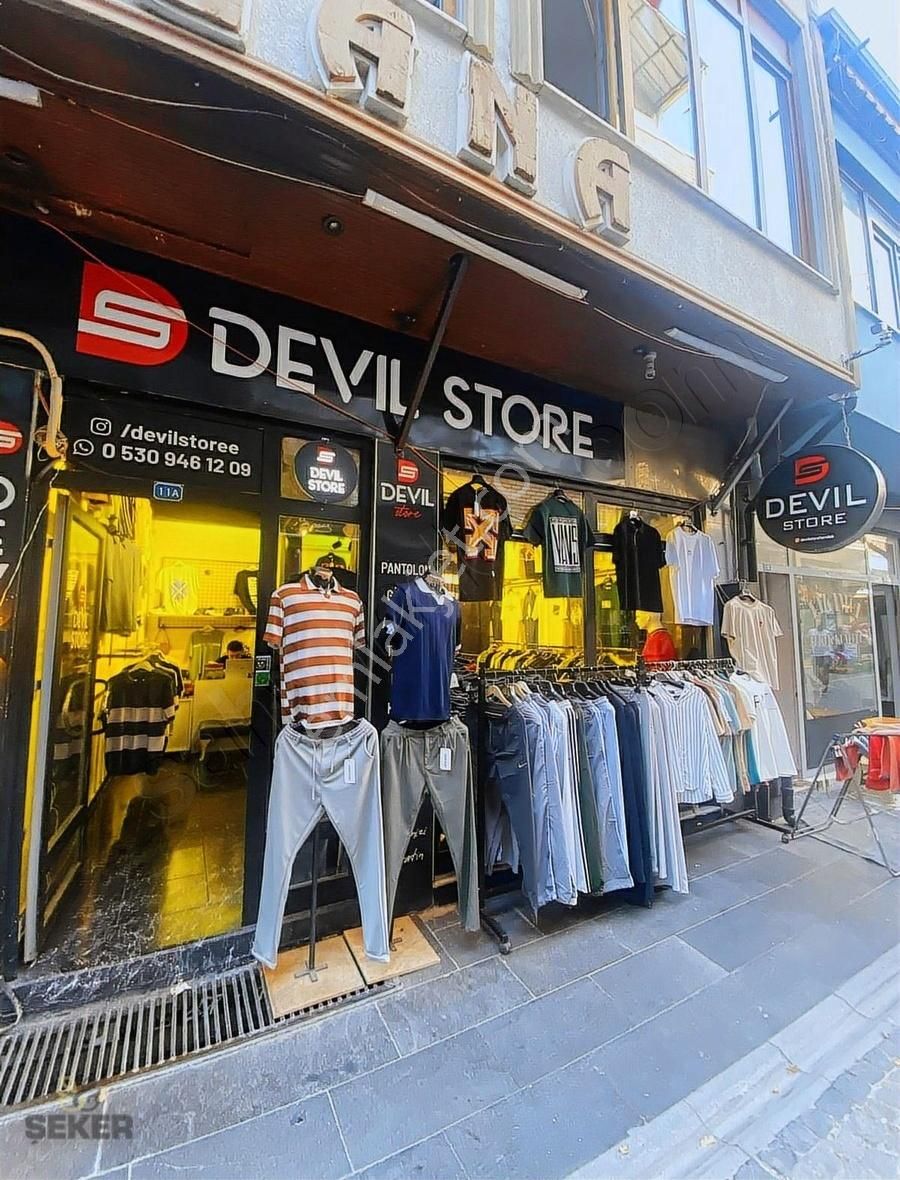 -40- Şeker Emlaktan Devir Edilen Giyim Dükkanı 100m2 İki Kat