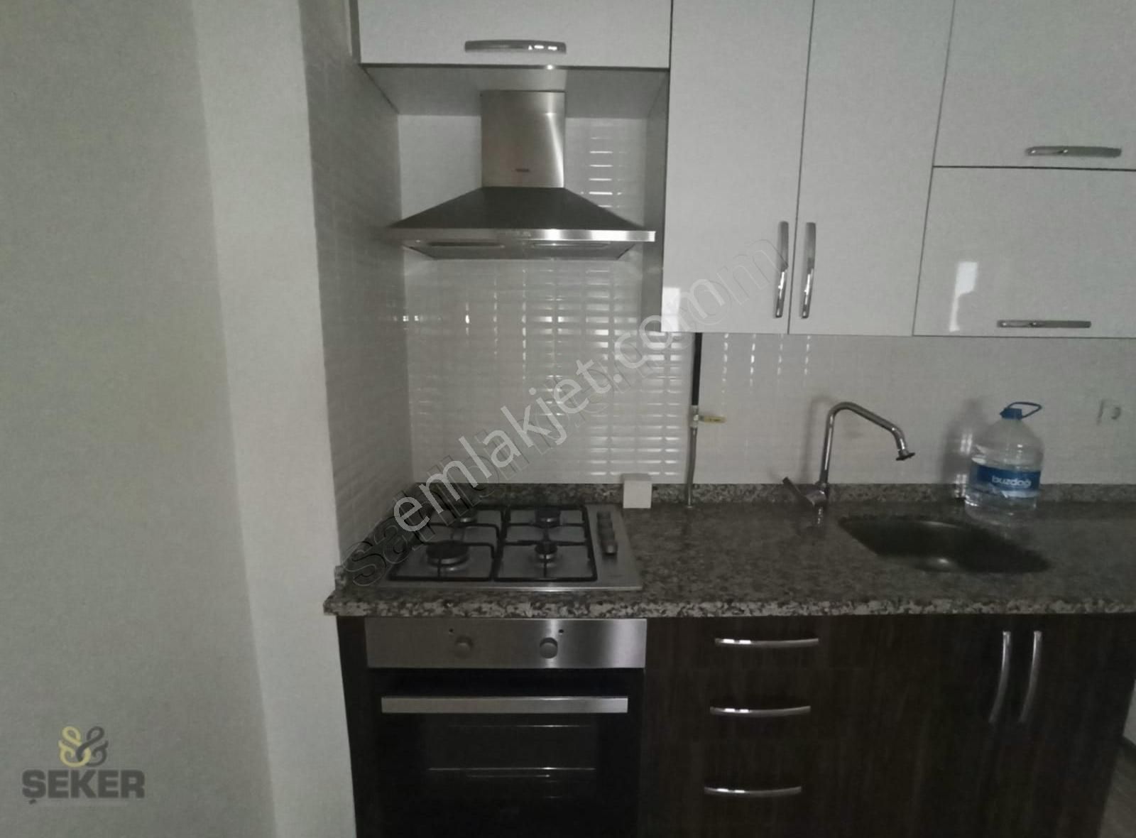 5-şeker Gayrimenkul 1+1 -70m2 Hanedan Sitesi Kiralık Daire