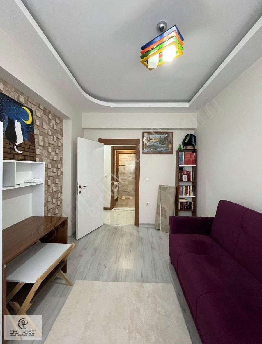 Serkent Bahçelievler Ana Cadde Üzrin'de 3+1 Satılık Daire - Görsel 9