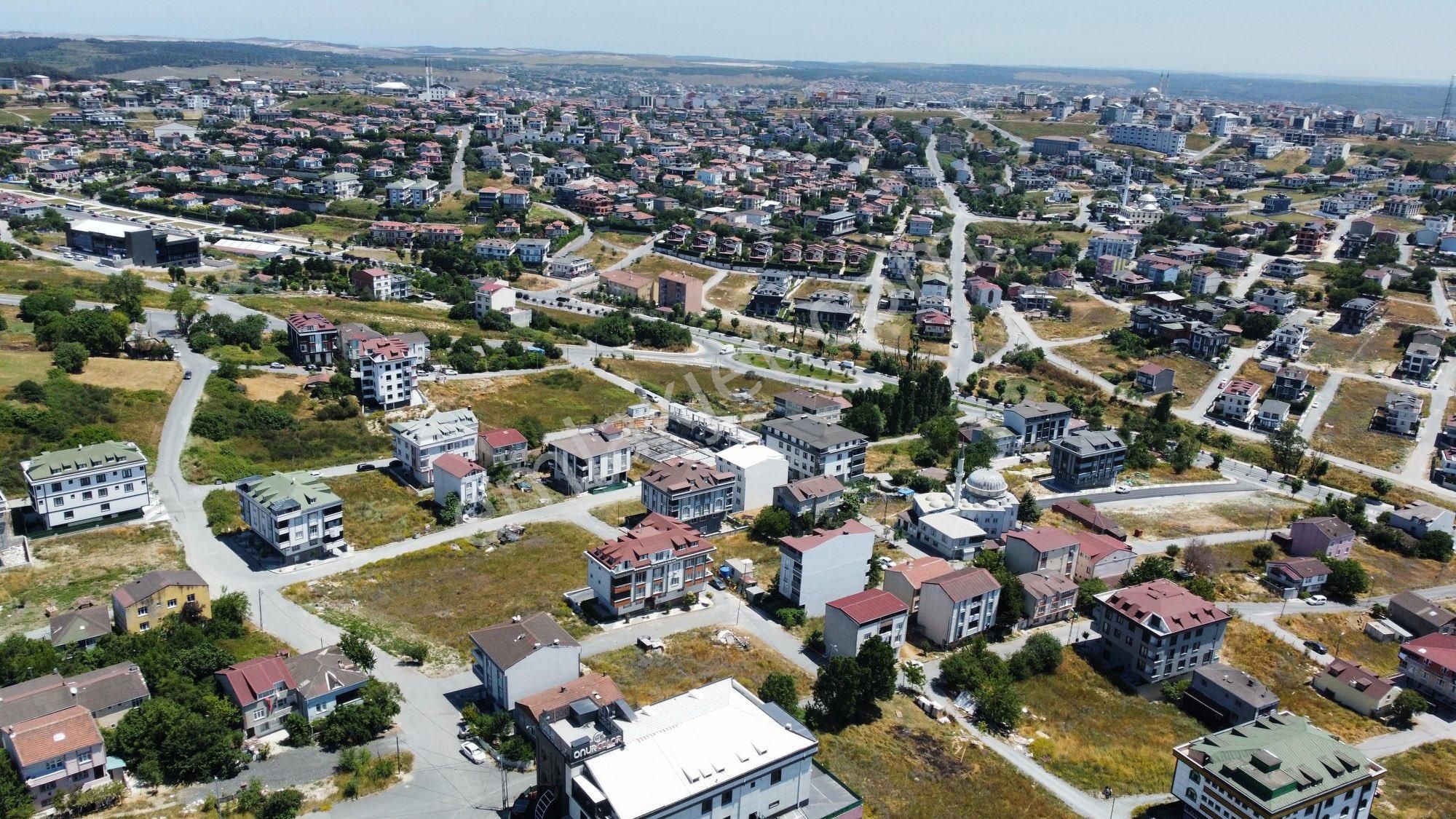 Arnavutköy Taşoluk'da 3 Yola Cephe Satılık Arsa - Görsel 13