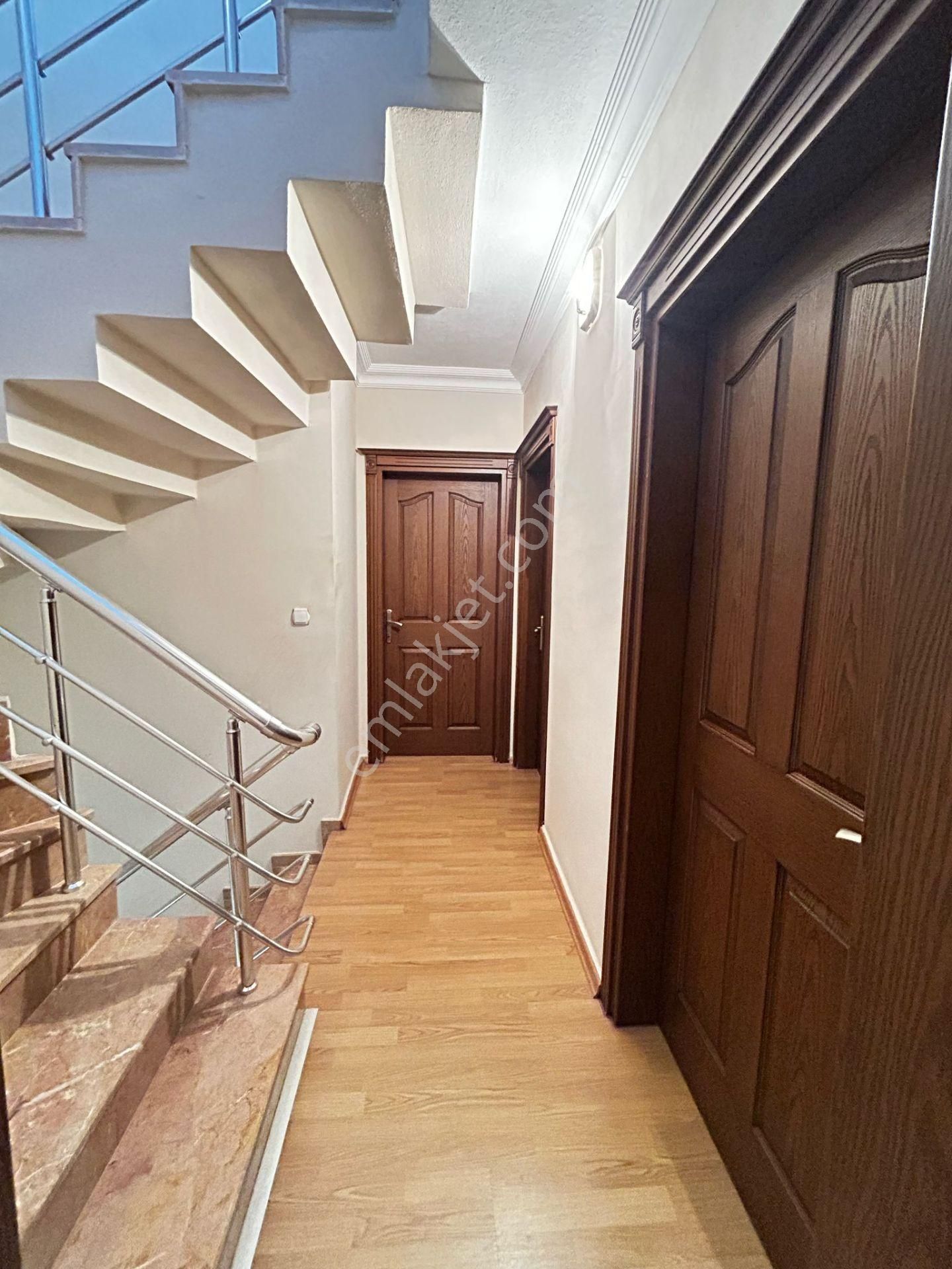 Fener' De Denıze 50 M Mesafede Tam Müstakıl Bahçelı Satılık Vılla - Görsel 20