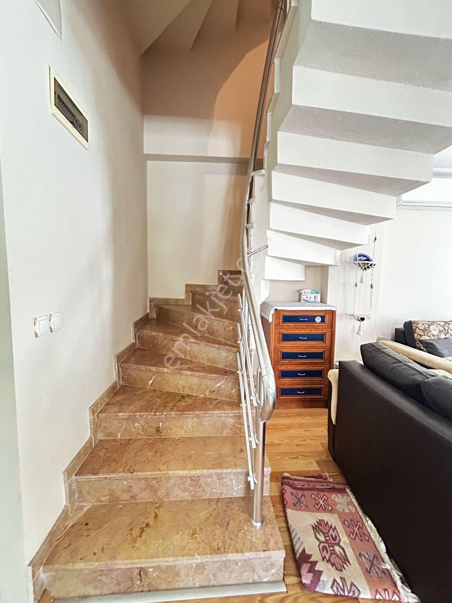 Fener' De Denıze 50 M Mesafede Tam Müstakıl Bahçelı Satılık Vılla - Görsel 19