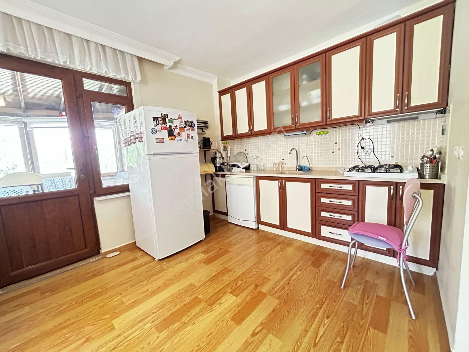 Fener' De Denıze 50 M Mesafede Tam Müstakıl Bahçelı Satılık Vılla - Görsel 14