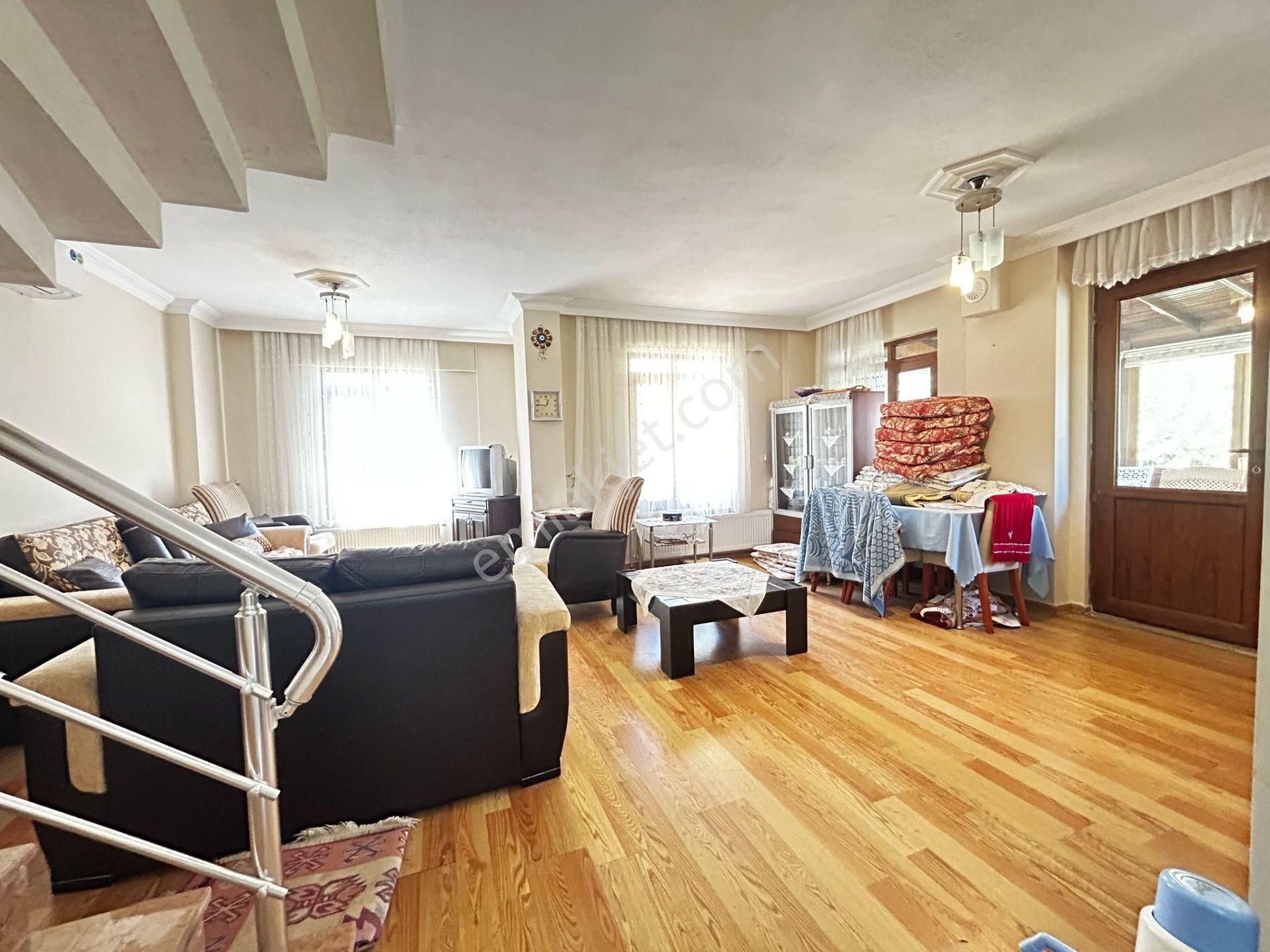 Fener' De Denıze 50 M Mesafede Tam Müstakıl Bahçelı Satılık Vılla - Görsel 11