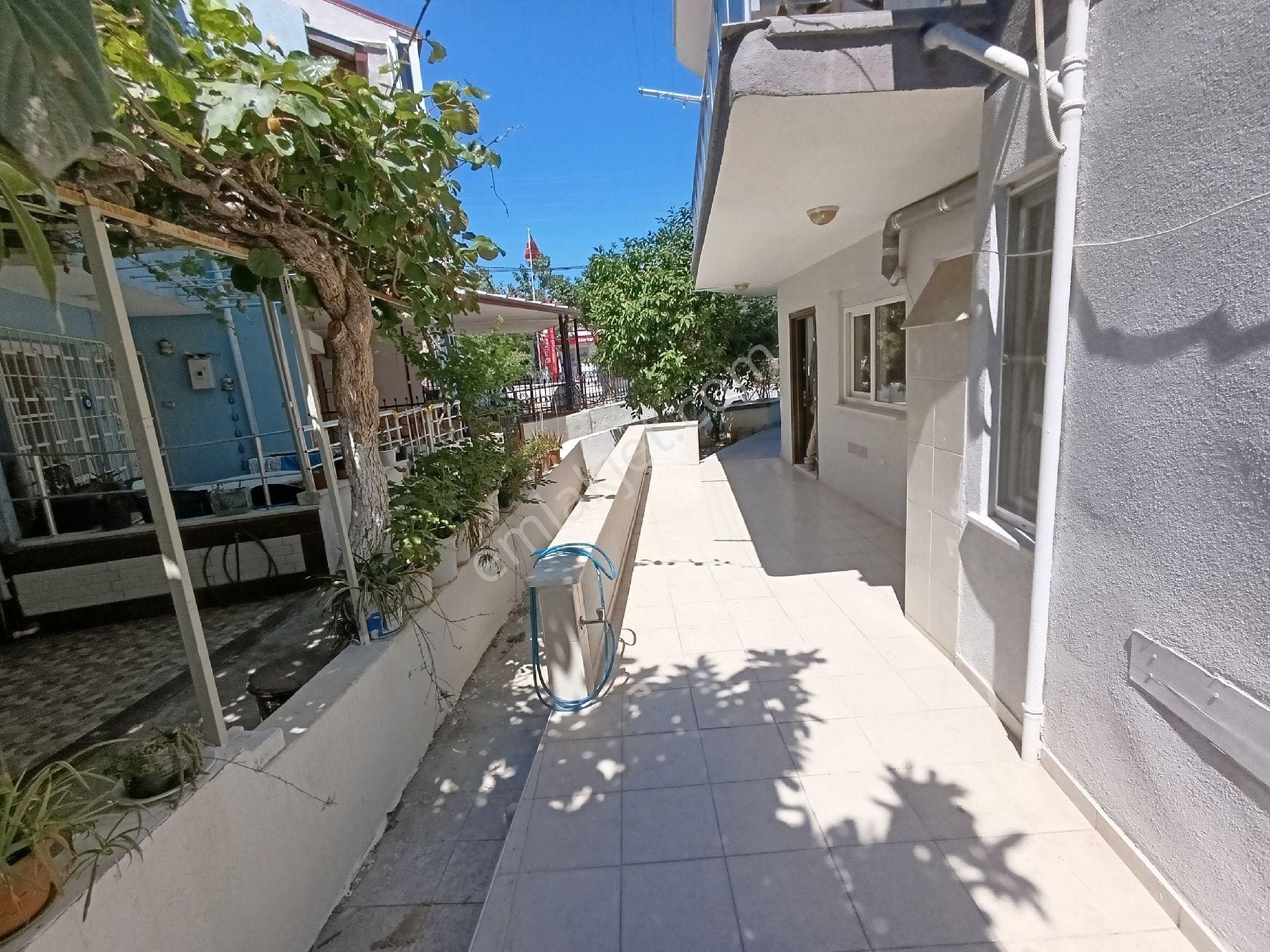 Denize 300m 2+1 Ayrı Mutfak