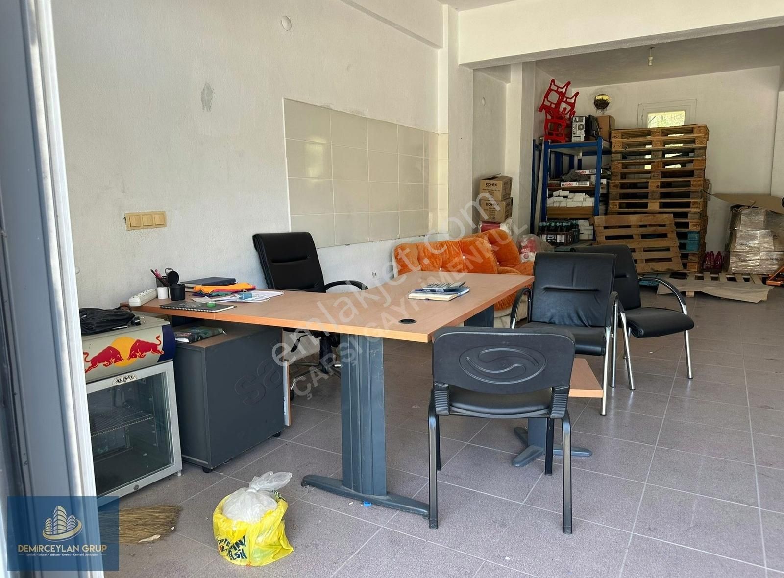 Fethiye Pazaryeri Mah Merkezi Kiralık İşyeri 150 M2 Kısmi Eşyalı