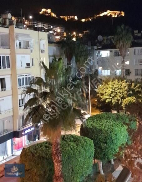 Damlataş Eşyalı Bakımlı Geniş Daire
