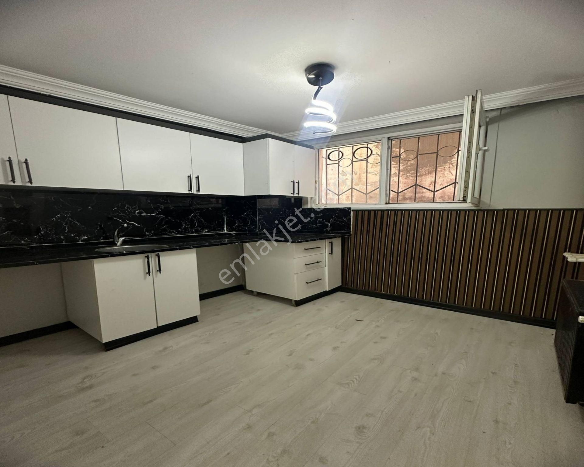 Uygun Fiyatlı Şık Tasarımlı 2+1 Giriş Kat Kaçmaz - Görsel 4