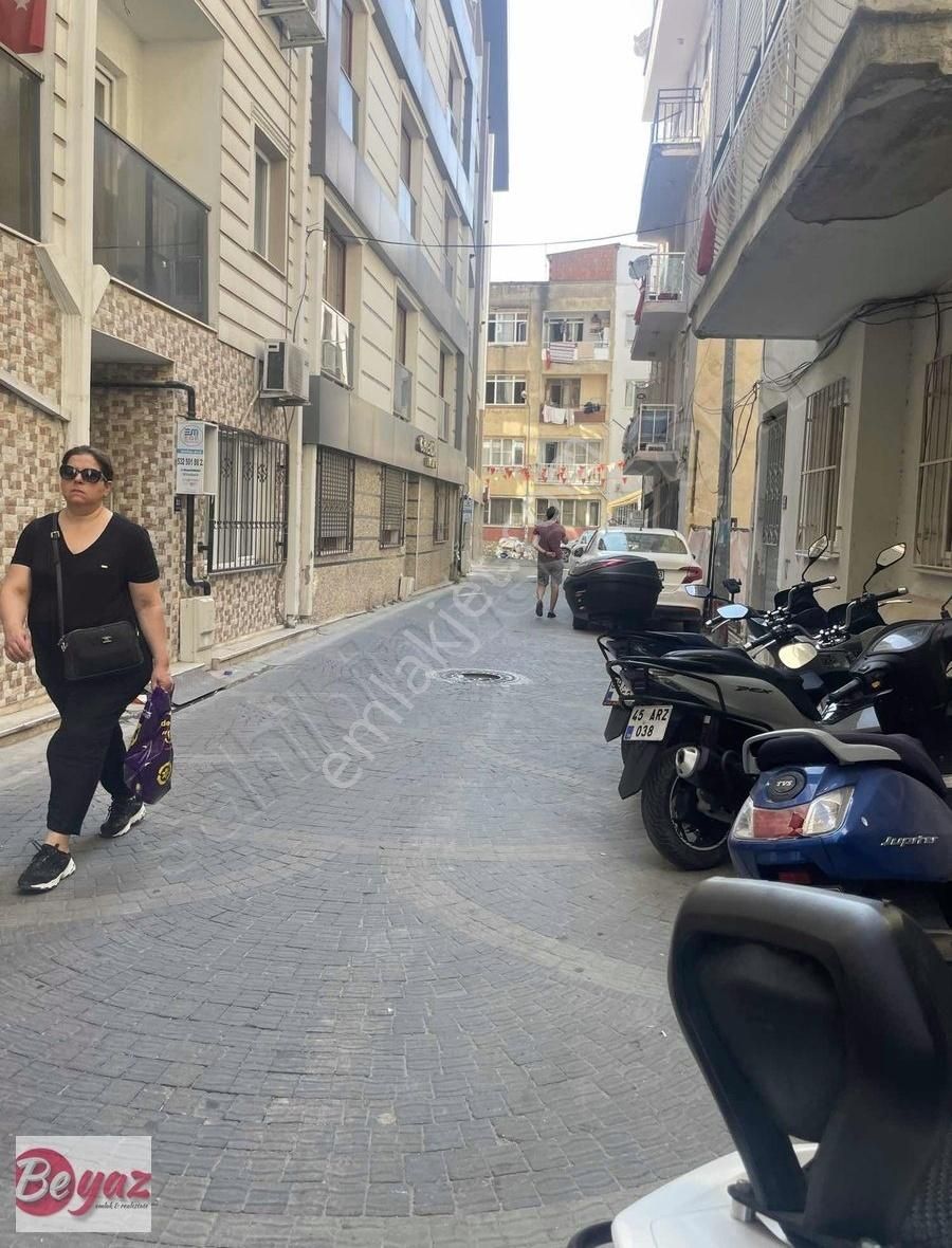 Kuşadası Beyaz Emlaktan 2+1 Satılık Daire ....