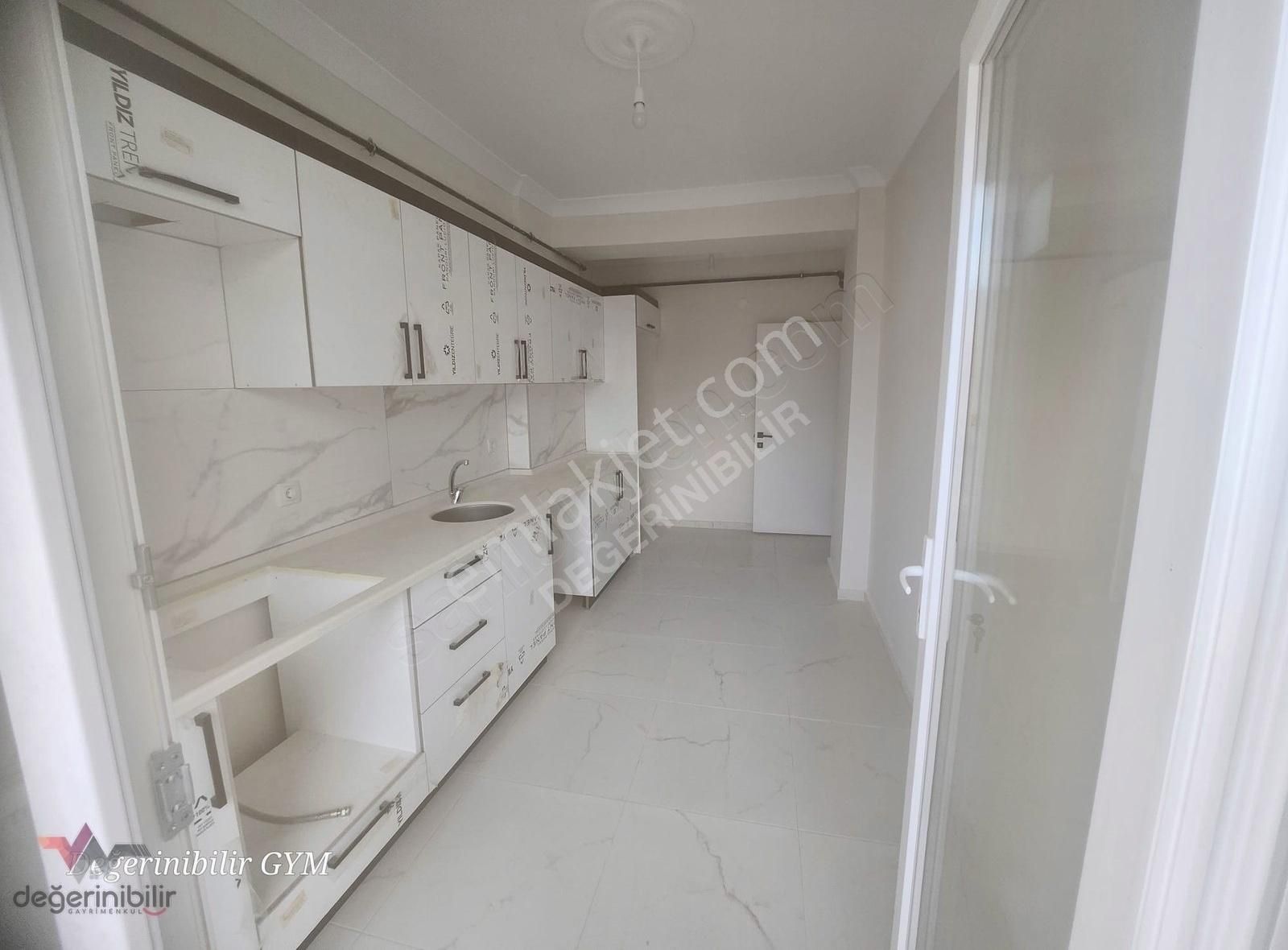 Satılık 2+1 Dubleks Çatı Katı Dairesi Kartepe Fsm Mah.