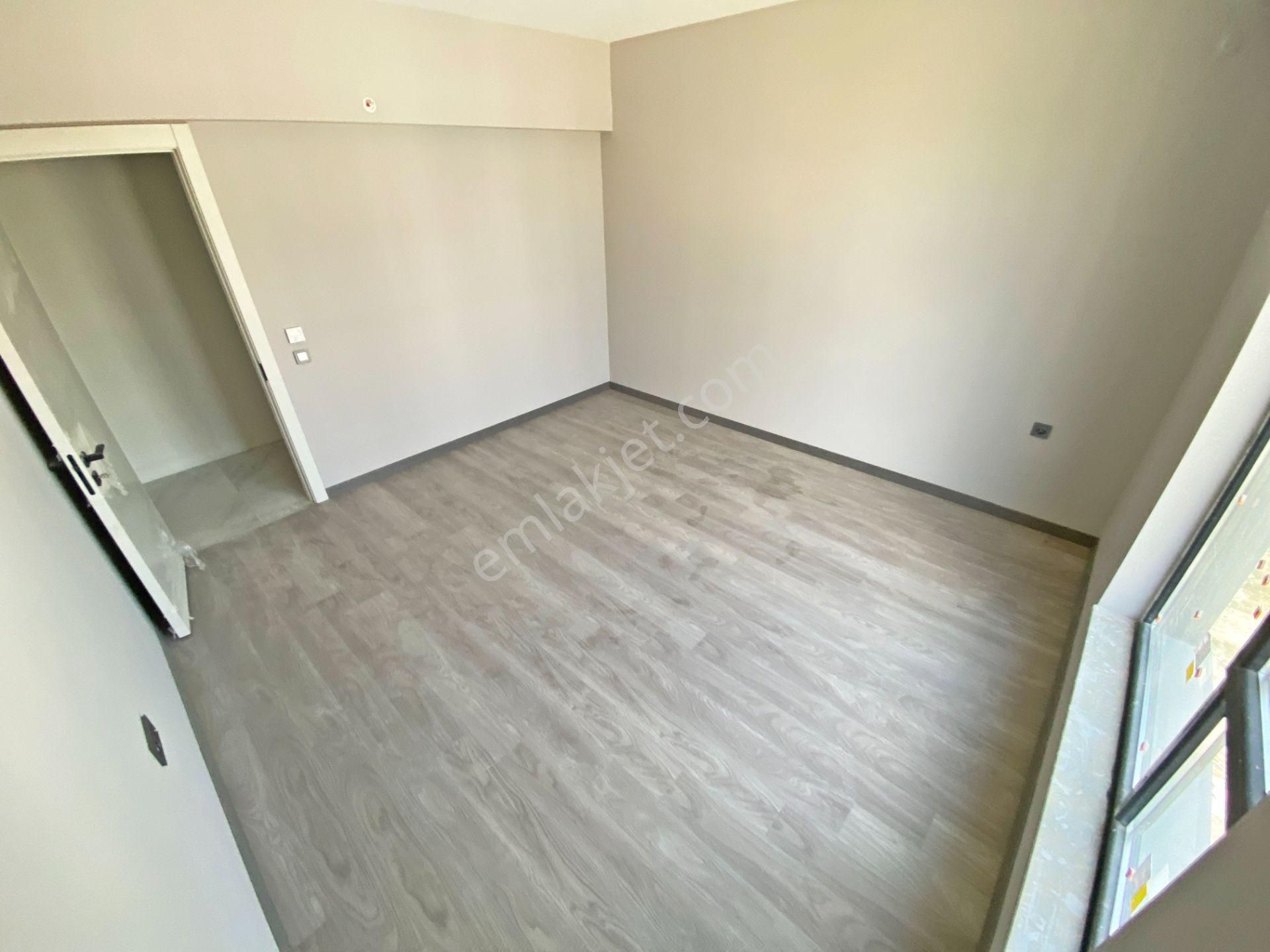 4+1 Ovacığın Göz Kamaştıran Projesi Bulvara Cephe Ada Mutfaklı - Görsel 18