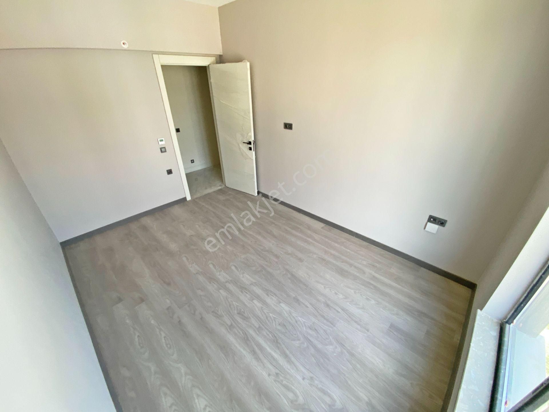 4+1 Ovacığın Göz Kamaştıran Projesi Bulvara Cephe Ada Mutfaklı - Görsel 28