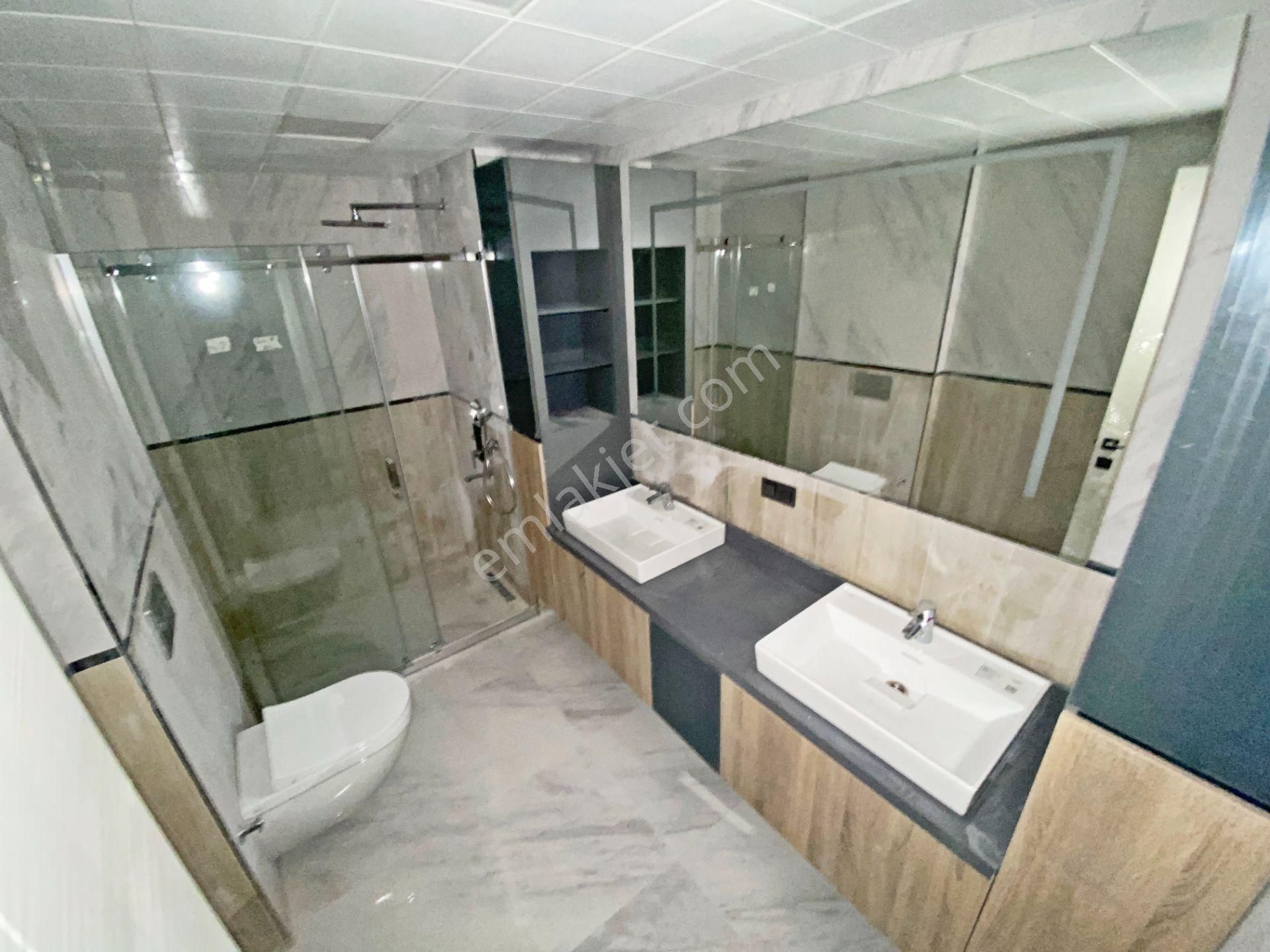 4+1 Ovacığın Göz Kamaştıran Projesi Bulvara Cephe Ada Mutfaklı - Görsel 35