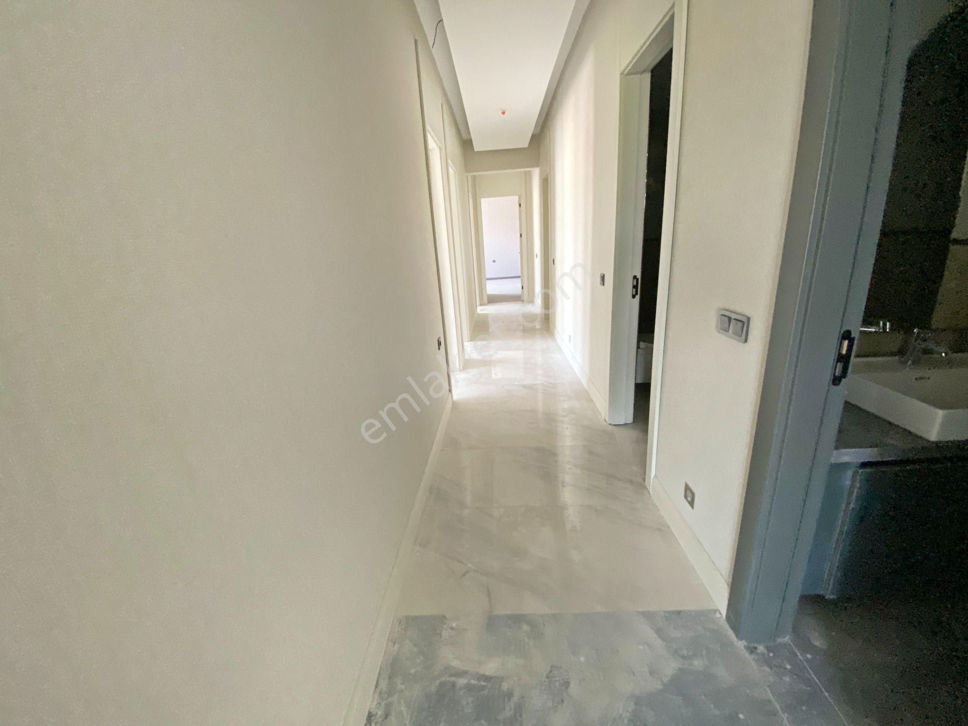 4+1 Ovacığın Göz Kamaştıran Projesi Bulvara Cephe Ada Mutfaklı - Görsel 21