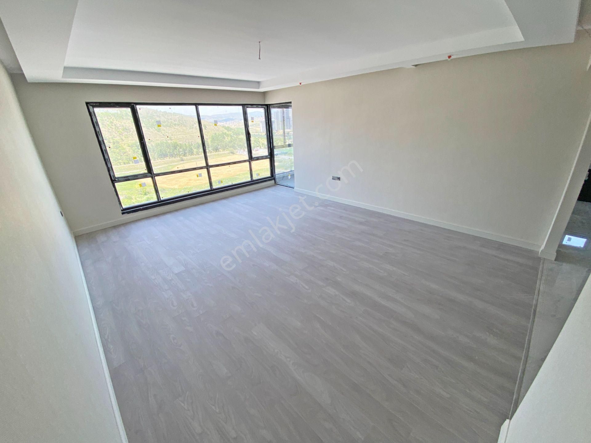 4+1 Ovacığın Göz Kamaştıran Projesi Bulvara Cephe Ada Mutfaklı - Görsel 14