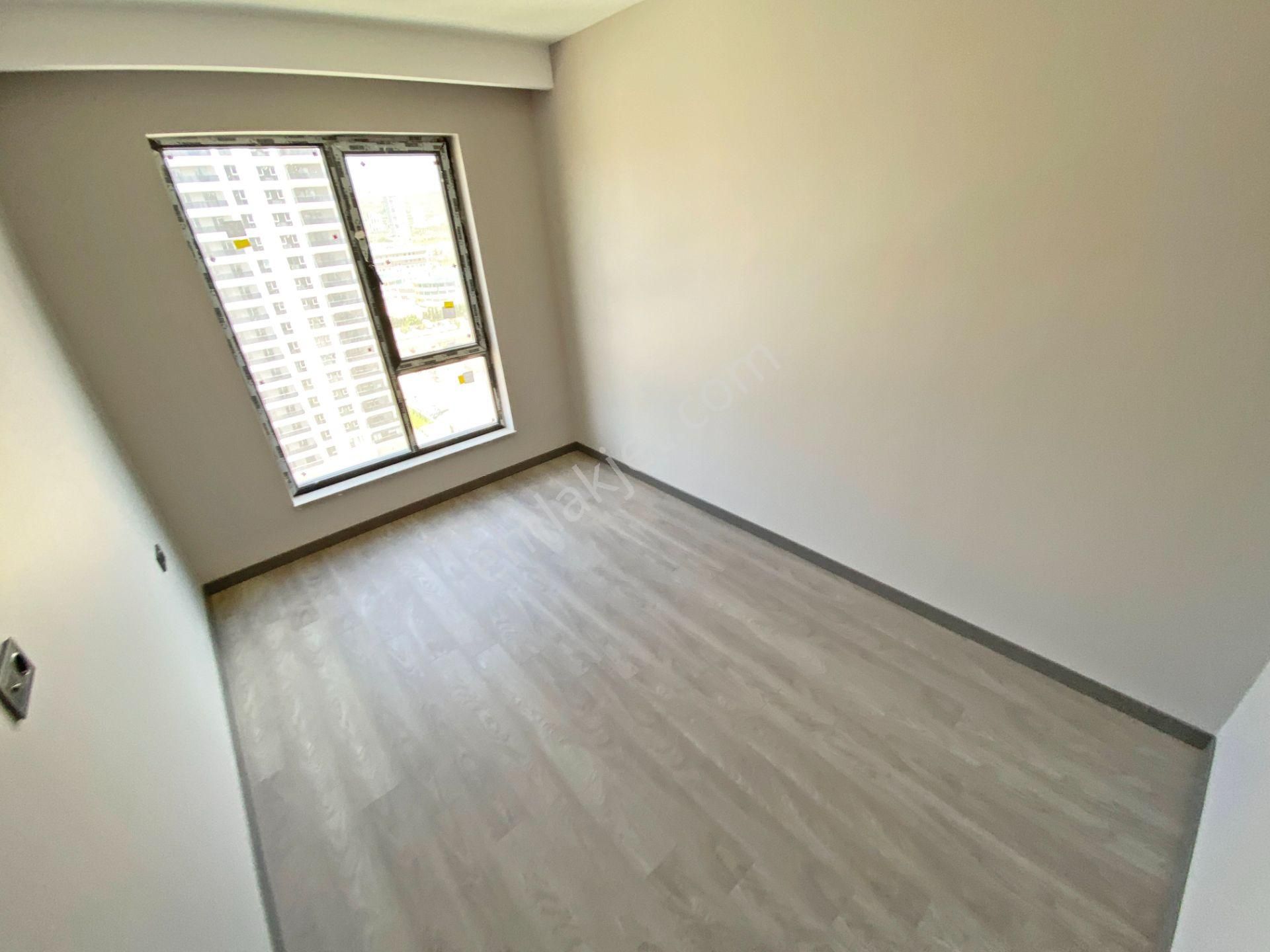 4+1 Ovacığın Göz Kamaştıran Projesi Bulvara Cephe Ada Mutfaklı - Görsel 22