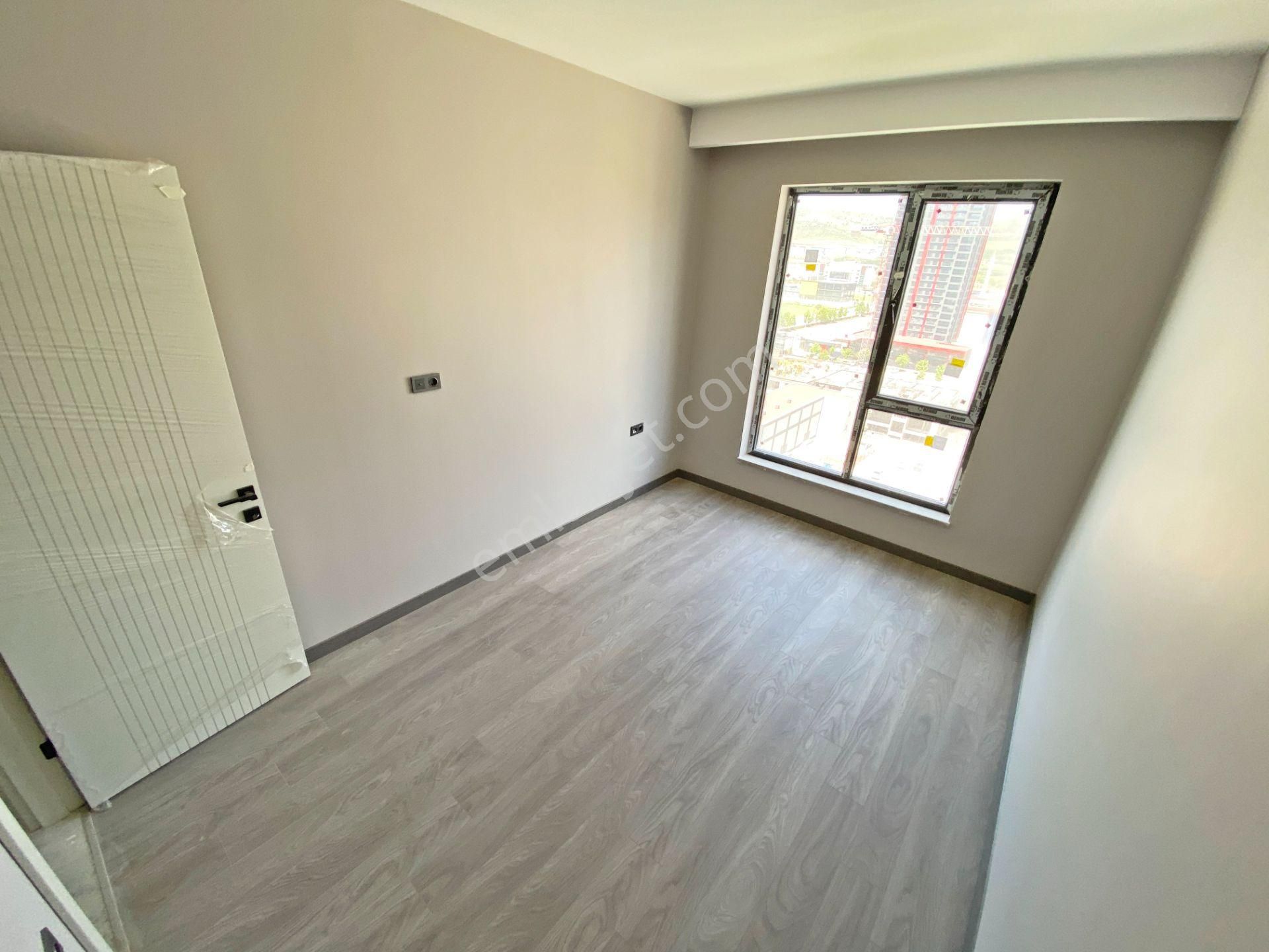 4+1 Ovacığın Göz Kamaştıran Projesi Bulvara Cephe Ada Mutfaklı - Görsel 23