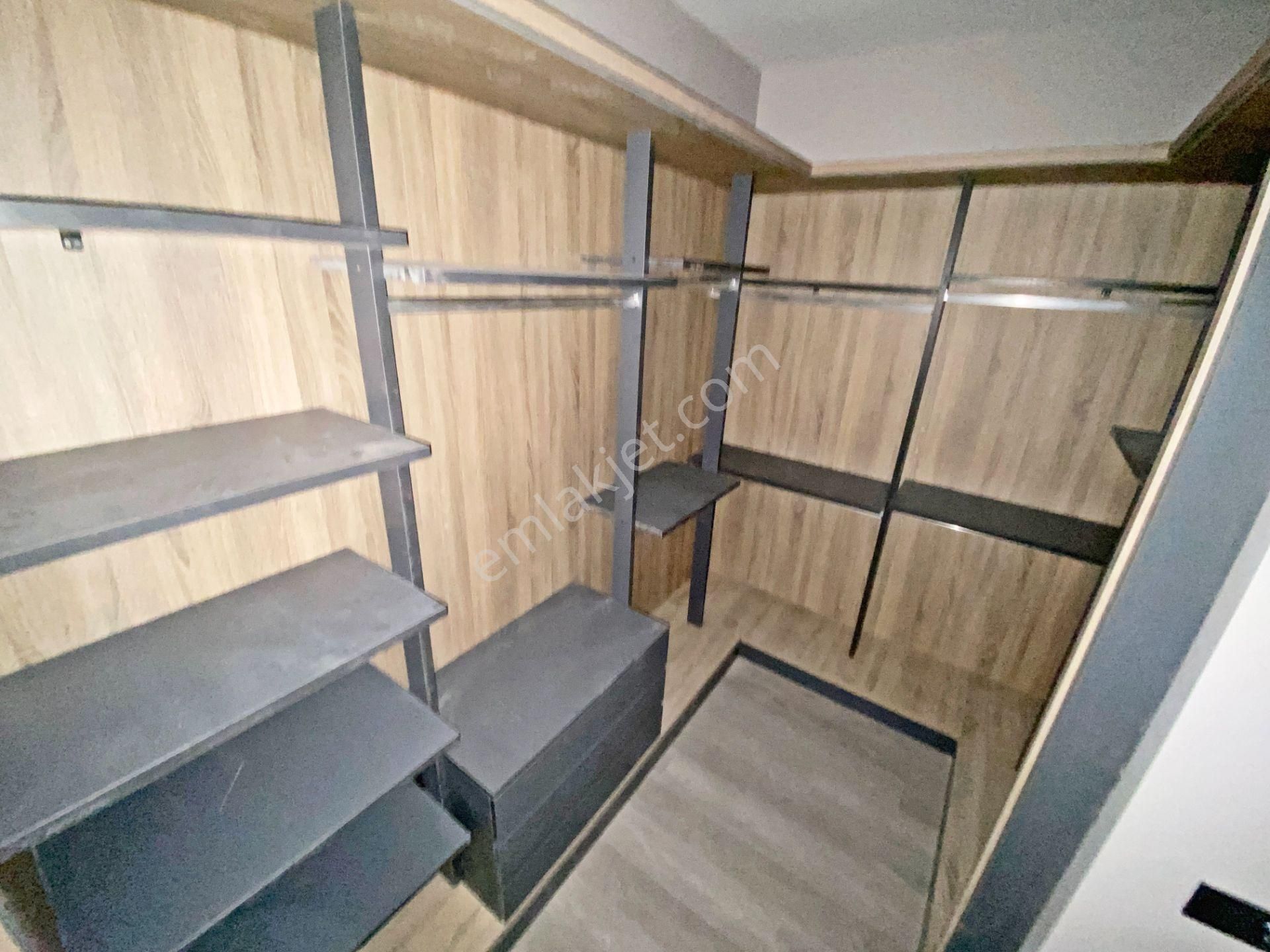 4+1 Ovacığın Göz Kamaştıran Projesi Bulvara Cephe Ada Mutfaklı - Görsel 34