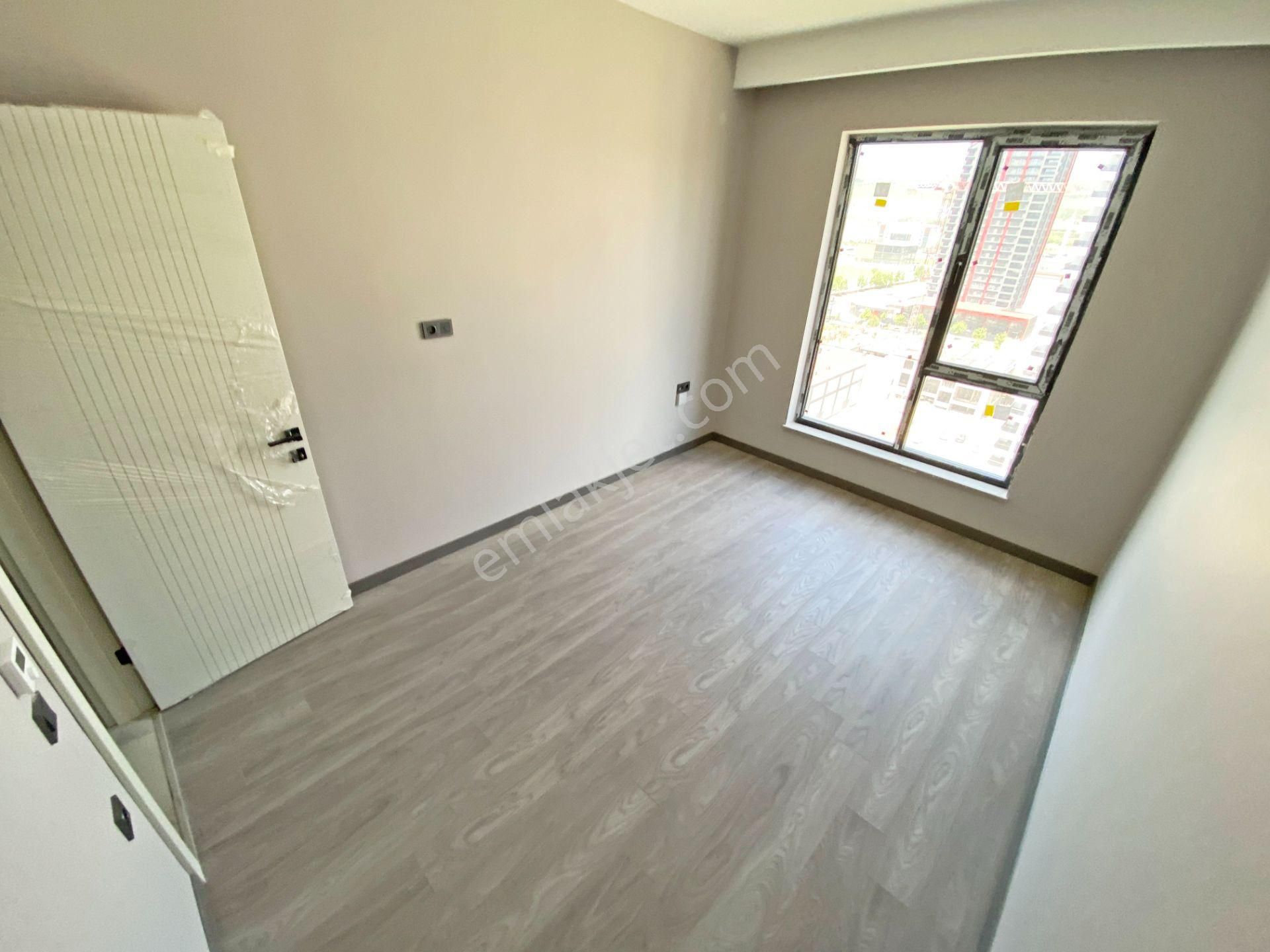 4+1 Ovacığın Göz Kamaştıran Projesi Bulvara Cephe Ada Mutfaklı - Görsel 27