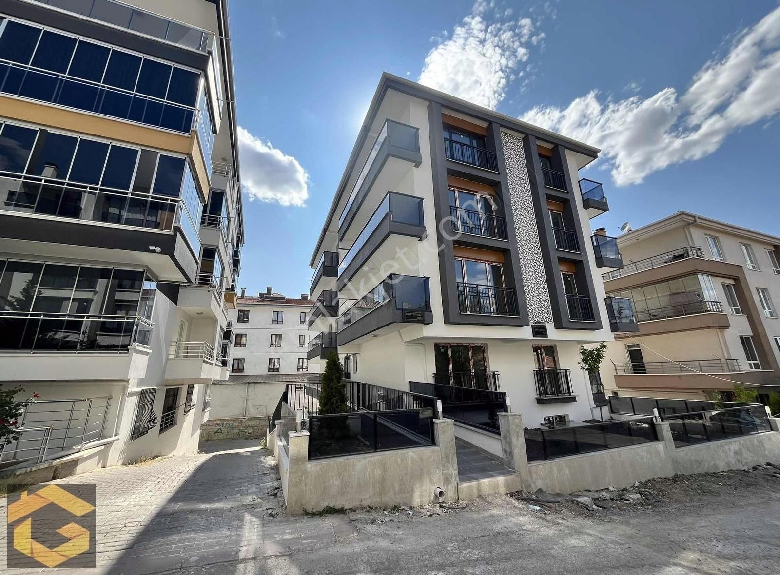 Satılık Ultra Lüks Ön Cephe 2+1 Sıfır Daire