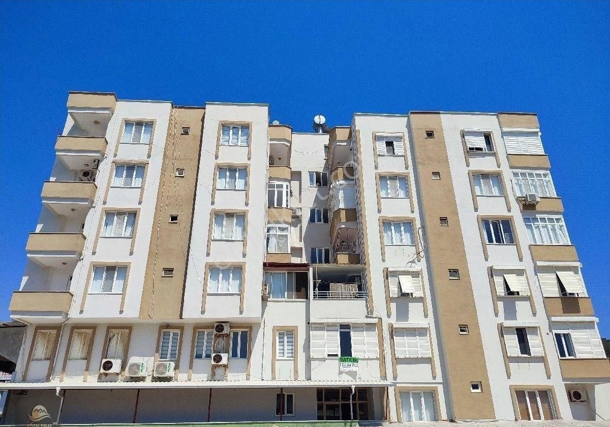 Bozyazı Anayol Üzerinde Satılık 3+1 Geniş Daire