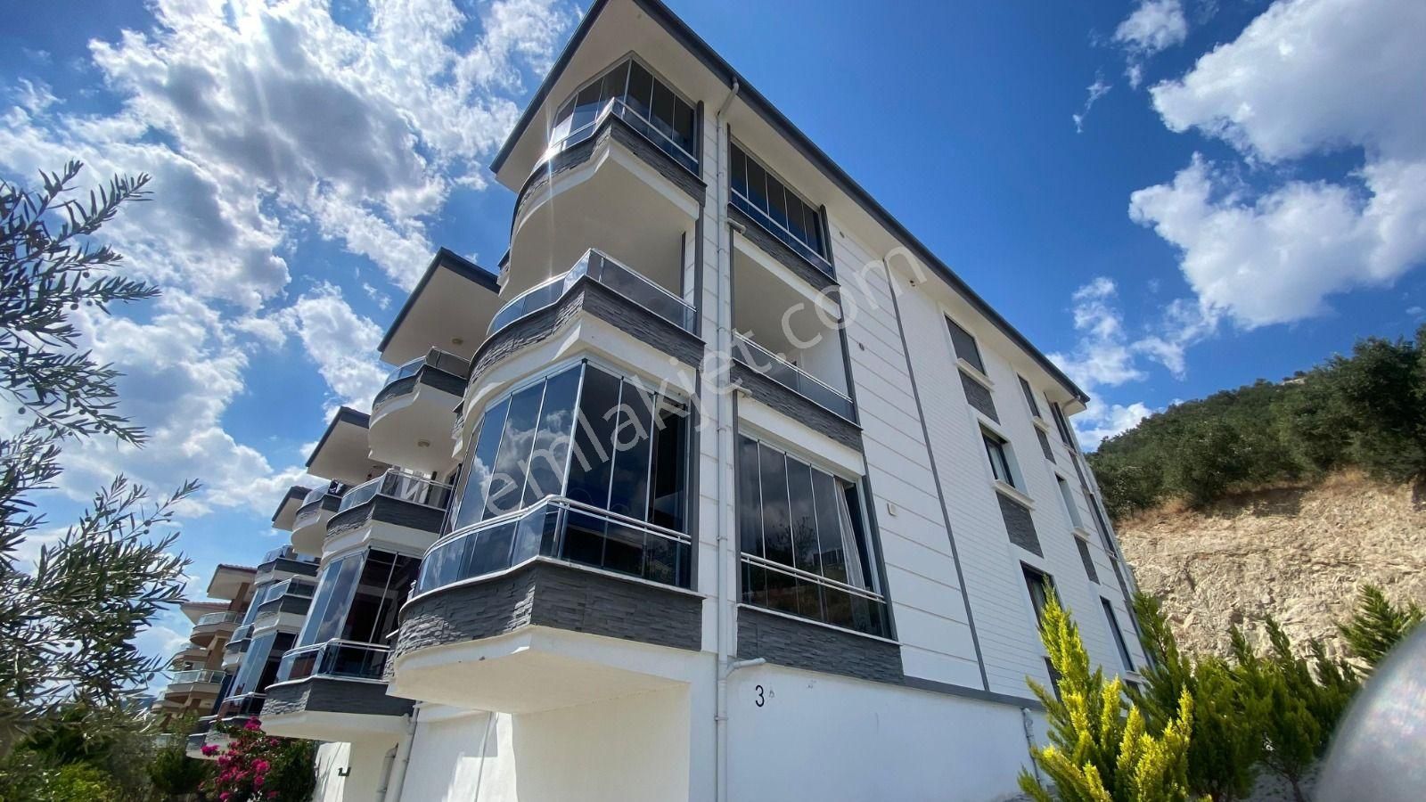 Altınoluk Yüksek Giriş 3+1 Ayrı Mutfaklı Full Manzaralı Kaloriferli Denize 200 Metre Satılık Daire