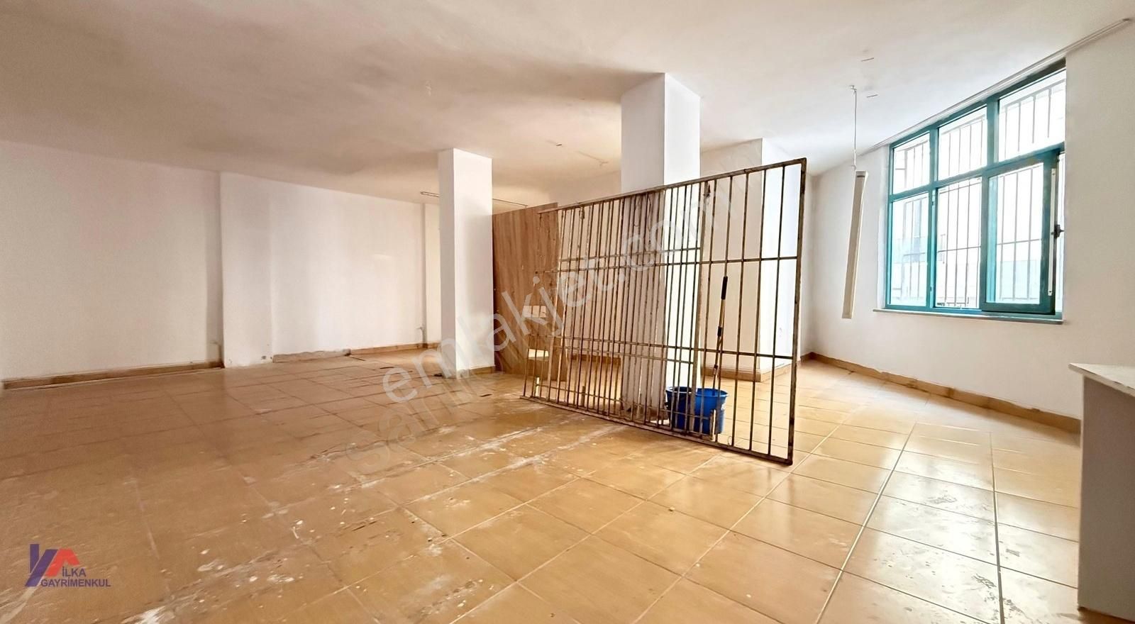 Kağıthane Talatpaşa Mh Kiralık Dükkan Metrobüse 1dk 90m2