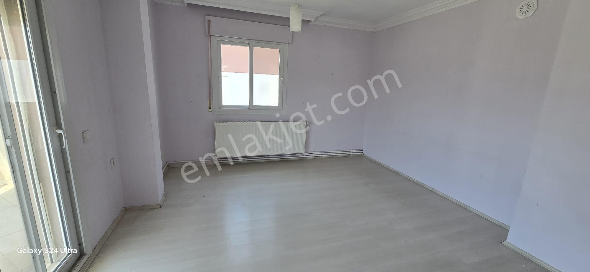 Menderes Kemalpaşada 2+1 90 M2 Key Emlaktan Kiralık Daire