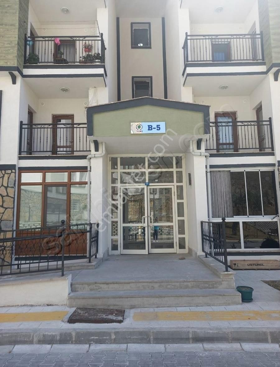 Sadikbey Toki Lerde Arakat Temız Bakımlı Dairemiz Kiraliktir