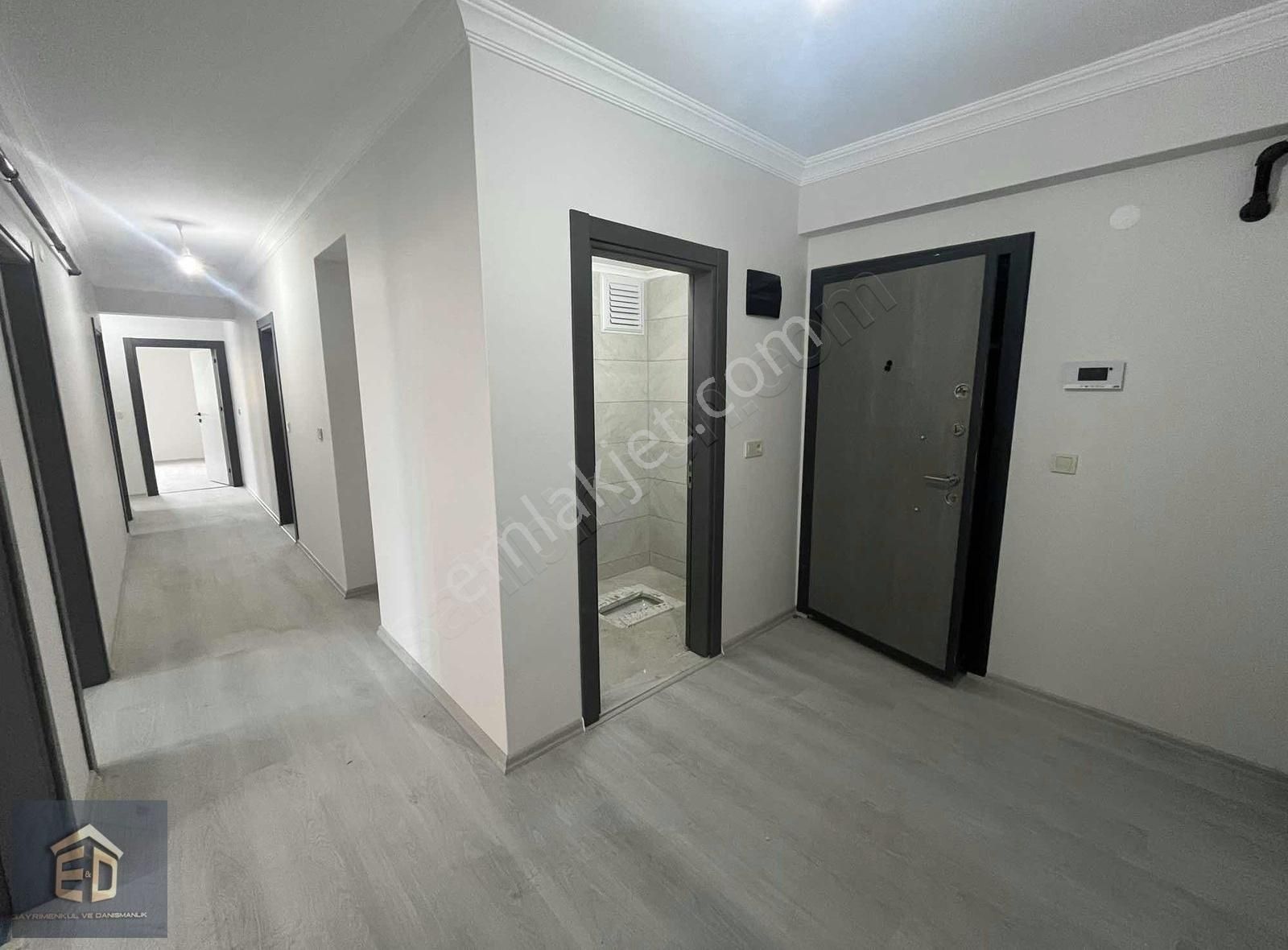 S.a.r Tepe Sitesinde Satılık 3+1 Doğalgazlı Ön Cephe Sıfır Daire