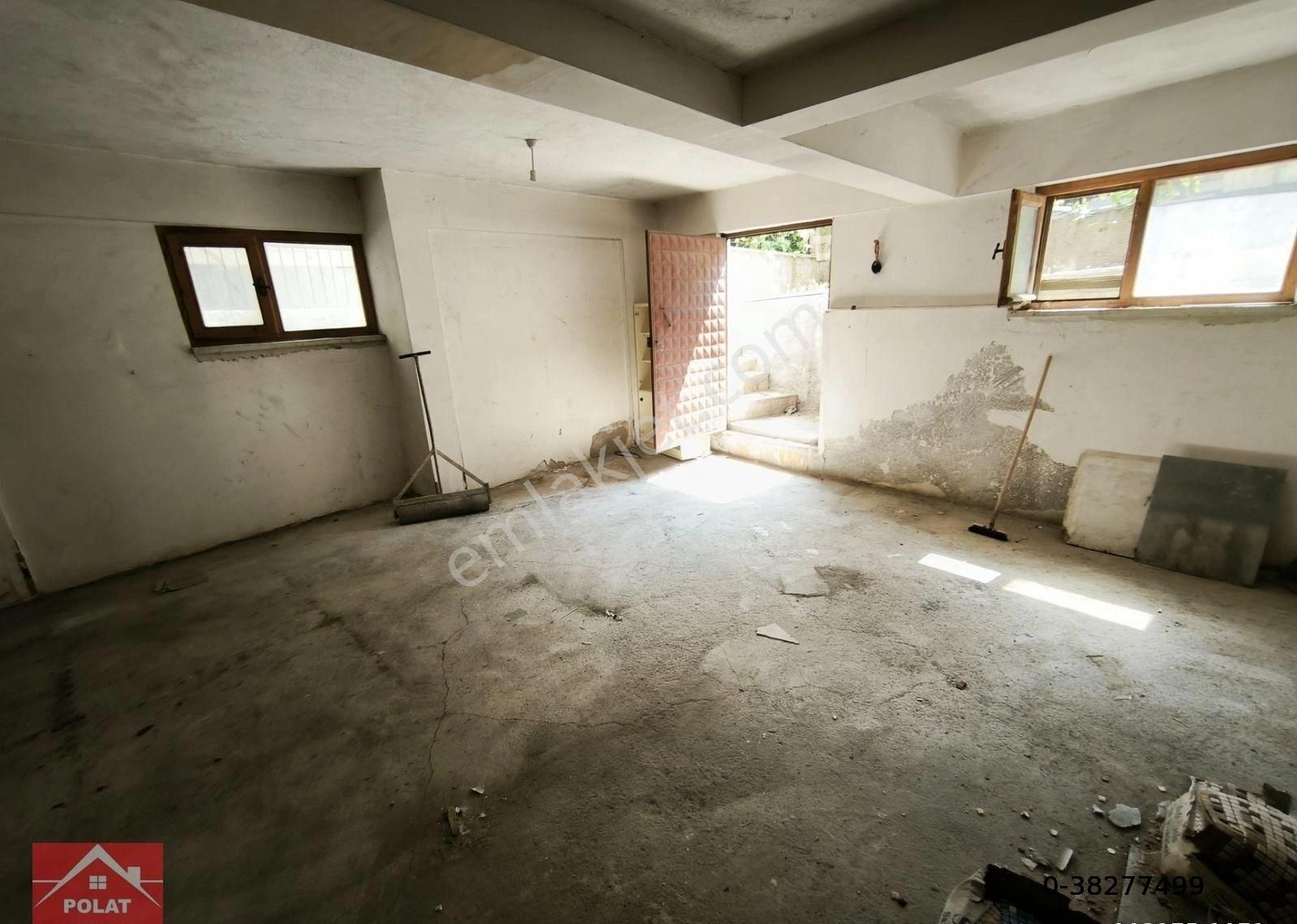 Etimesgut Merkez 30 Ağustos Mah 100 M2 Depo Elektrik Su Wc Var