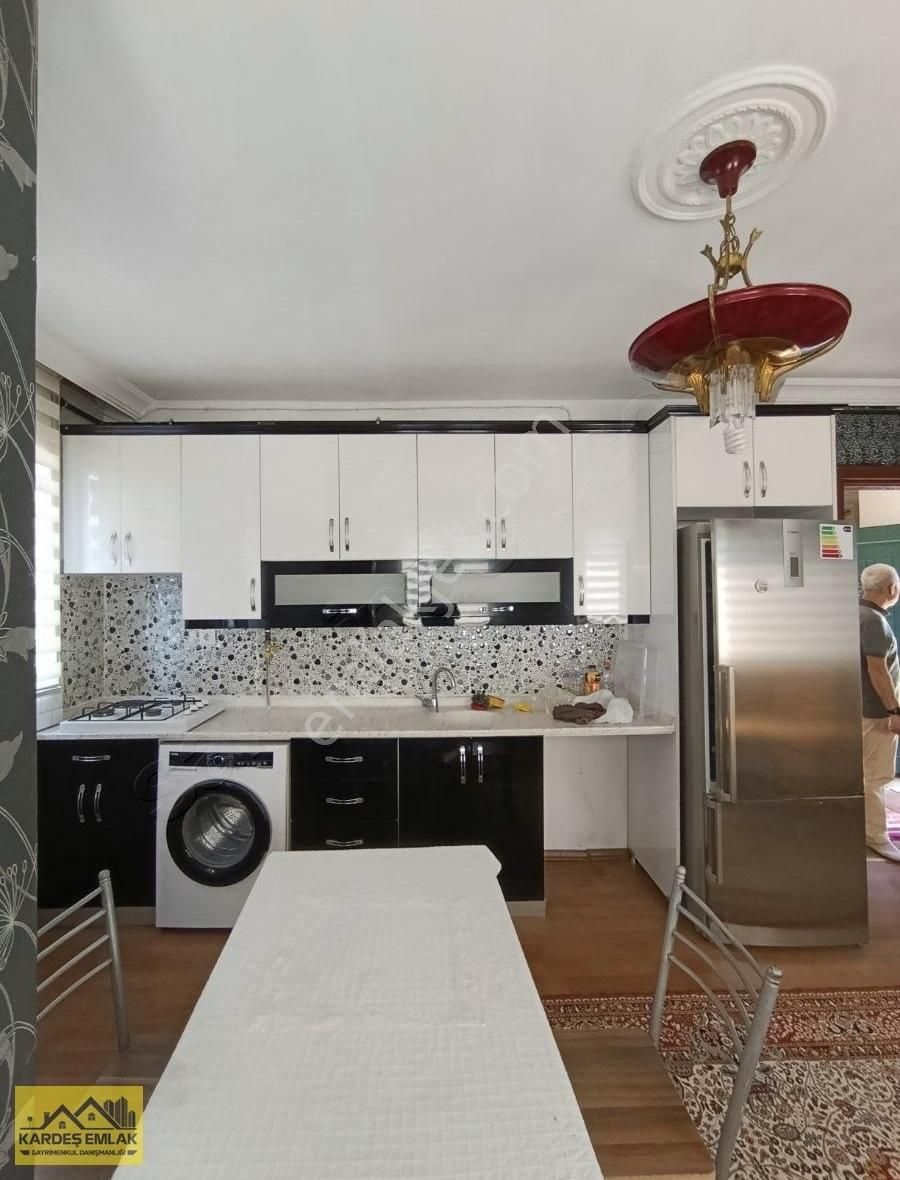 Kardeş Emlak'tan Y. Beyazitta Geniş Eşyalı Dgazlı Klim 1+1kirlık