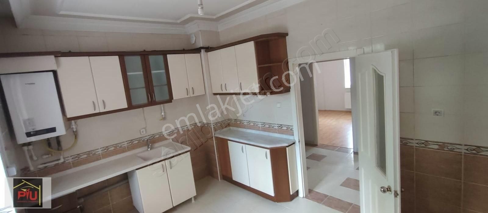 Esenyurt'da 3+1 Kiralık Daire