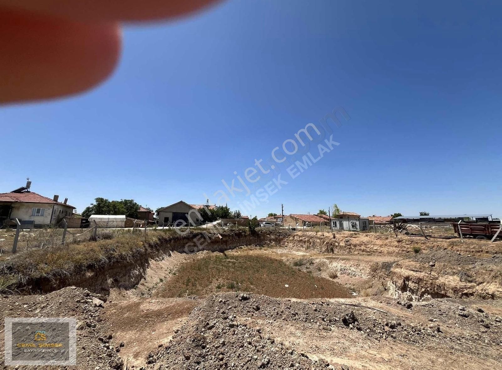 Cemil Şimşek Gayrimenkul'den Çakırlar Köyünde İmarlı Fırsat Arsa - Görsel 3