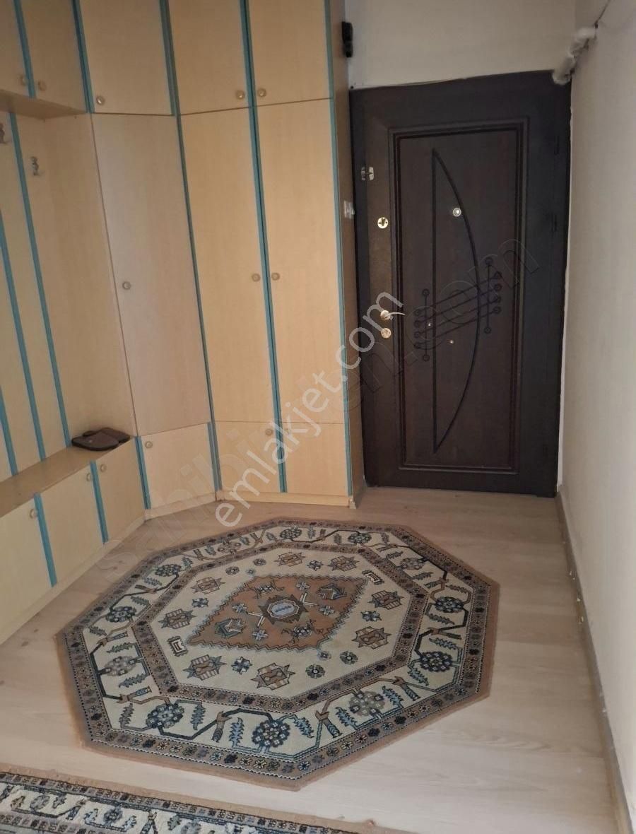 Akhisar Hürriyet Mah. Eşyalı Kiralık Daire