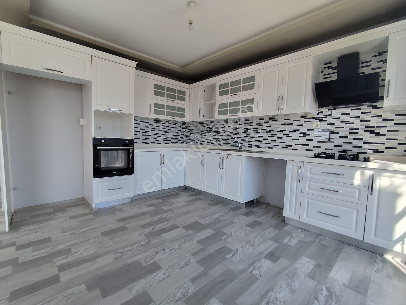 Carkipare'de 3+1 Acık Mutfak Genıs Oturumlu Stad Karsısı - Görsel 6