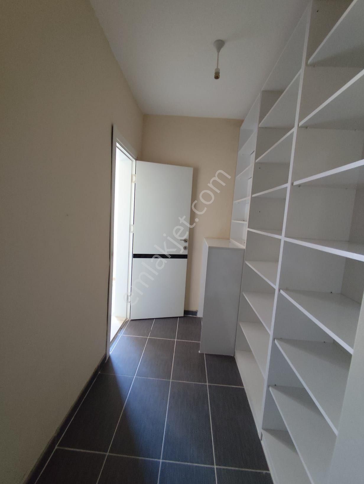 Carkipare'de 3+1 Acık Mutfak Genıs Oturumlu Stad Karsısı - Görsel 22