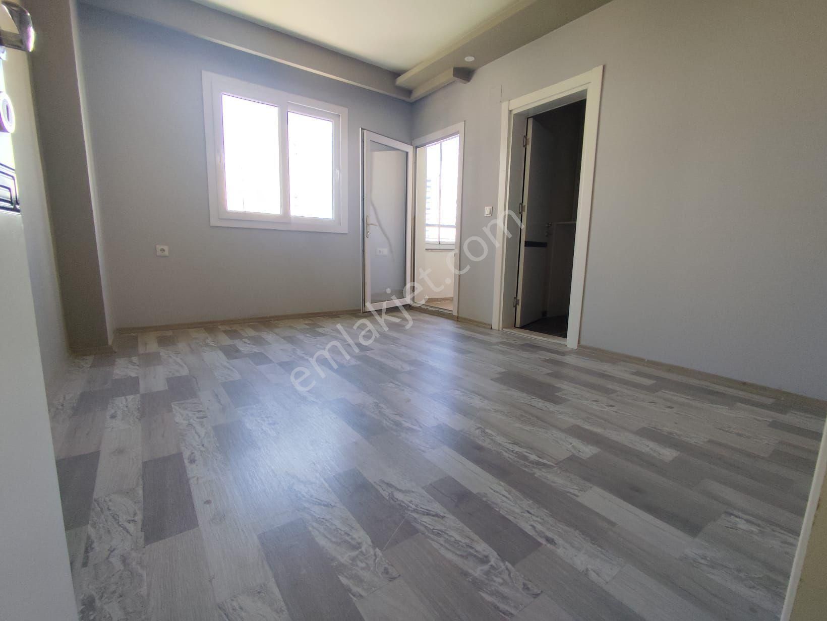 Carkipare'de 3+1 Acık Mutfak Genıs Oturumlu Stad Karsısı - Görsel 17