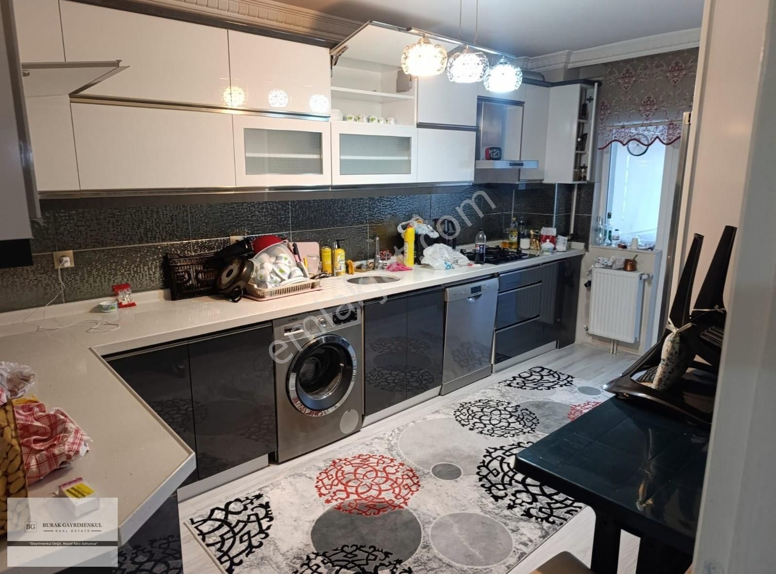 Batıkent Çakırlar Mah. Lüx Eşyalı Ara Kat Kiralık