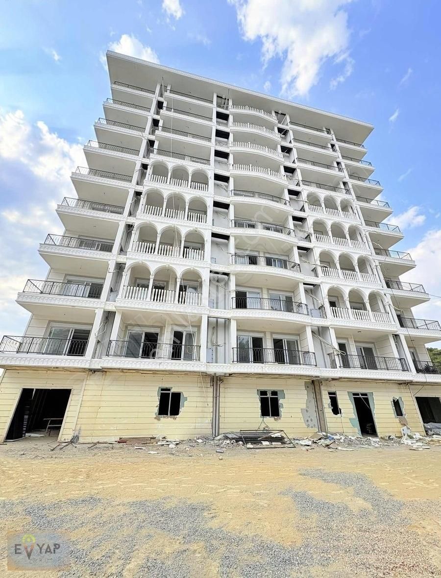 Alanya Avsallar Bölgesinde Yatırımlık Lüx 1+1 Daire