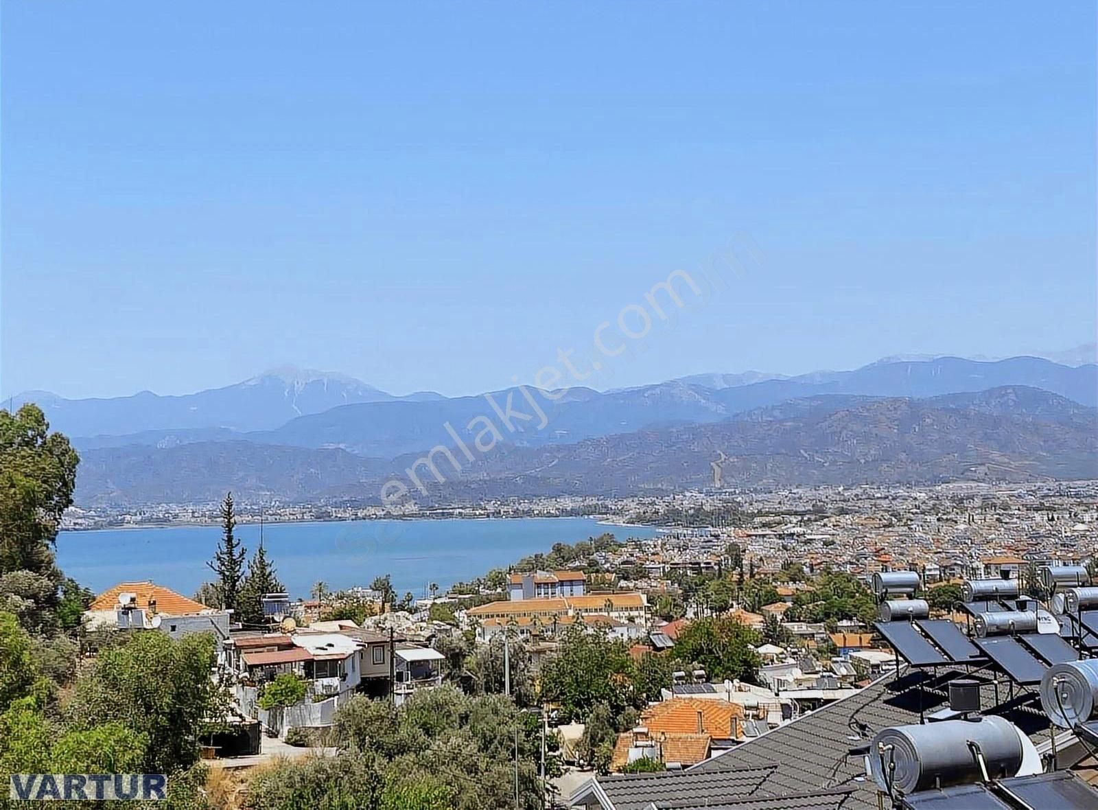 Fethiye Merkez' De Site İçerisinde 140m2 3+1 Deniz Manzaralı