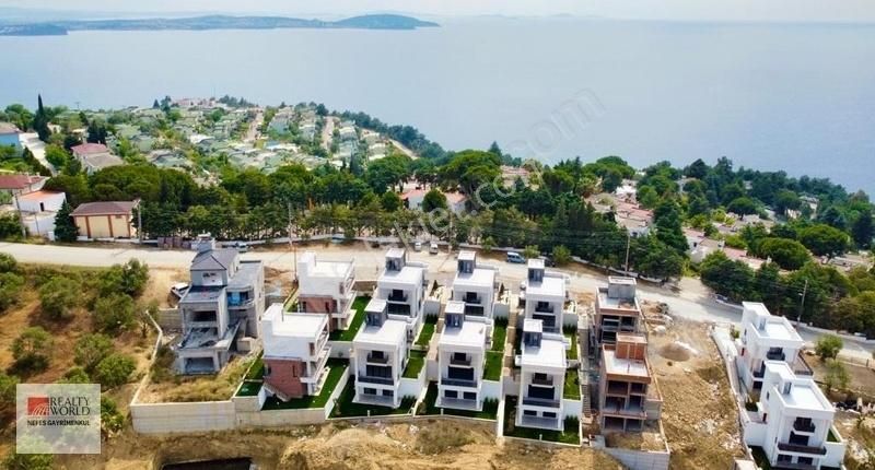 Rw Nefes' Ten Pelitköy' De Deniz Manzaralı Modern 4+1 Villa