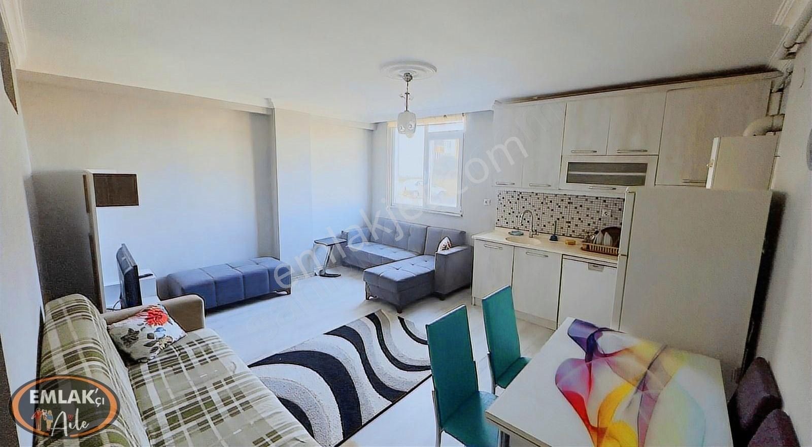 Paşakonak Mahallesinde Eşyalı 1+1 Daire