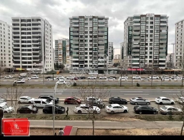 Pia Perla Satılık Daire 9.kat 310 M2 6+1