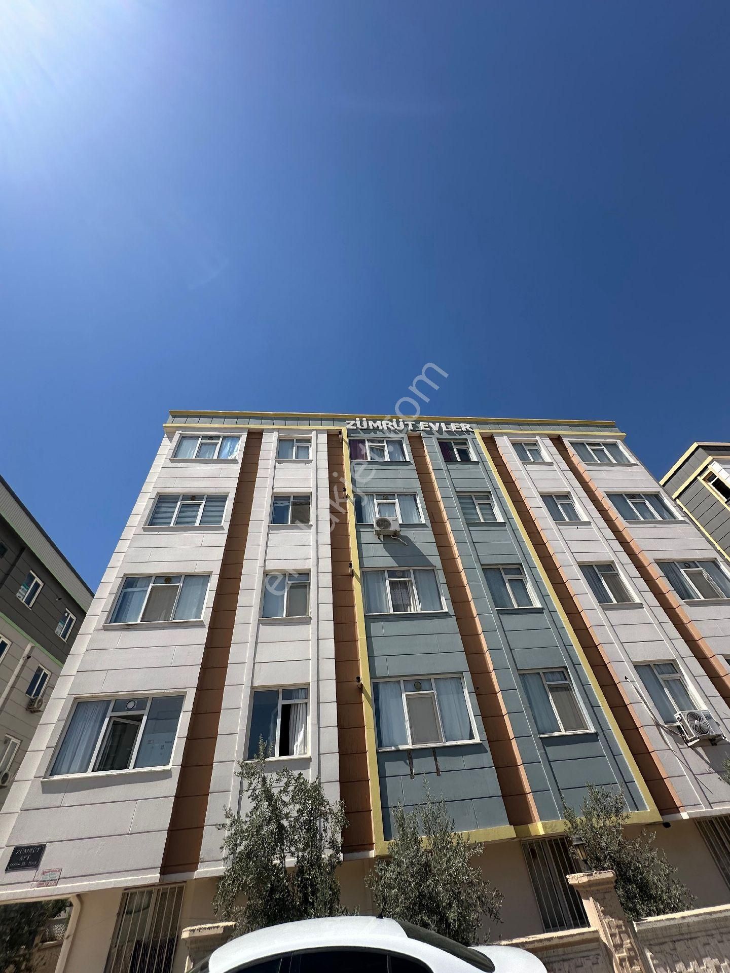 Aslan Emlaktan Kiralık 2+0 Daire
