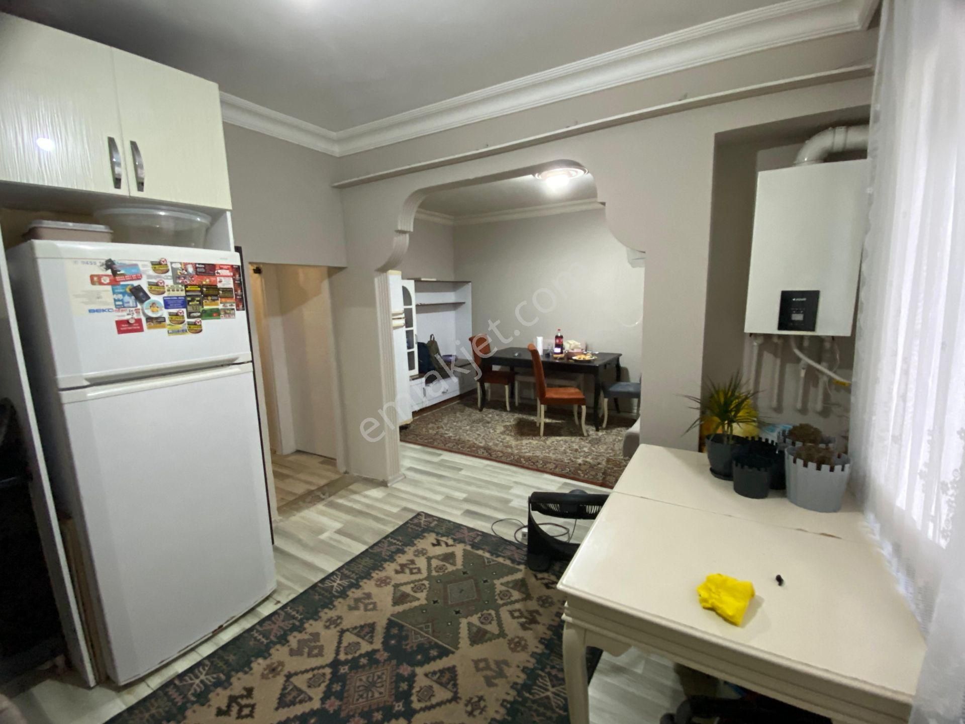 Karmaşadan Uzak, Merkeze Yakın | Kağıthanede Tertemiz 2+1