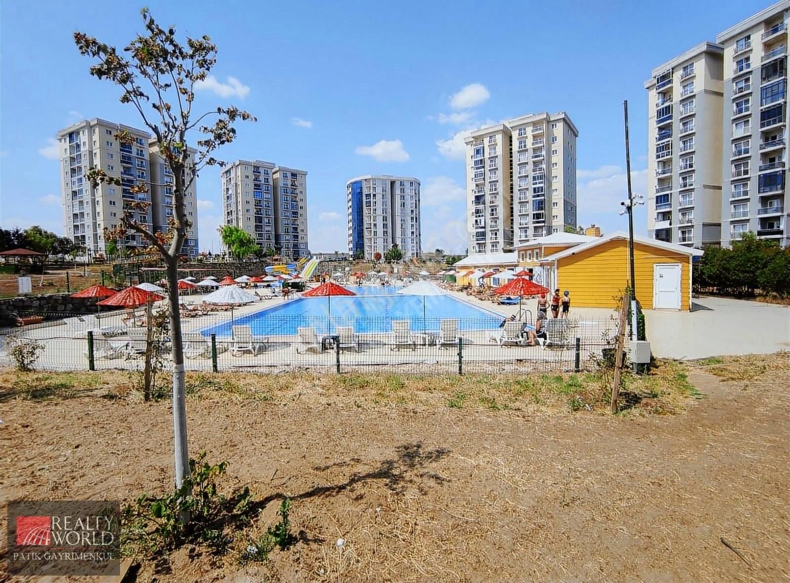 Keşan Beğendik Cumhuriyet Sitesi'nde Satılık 2+1 Daire