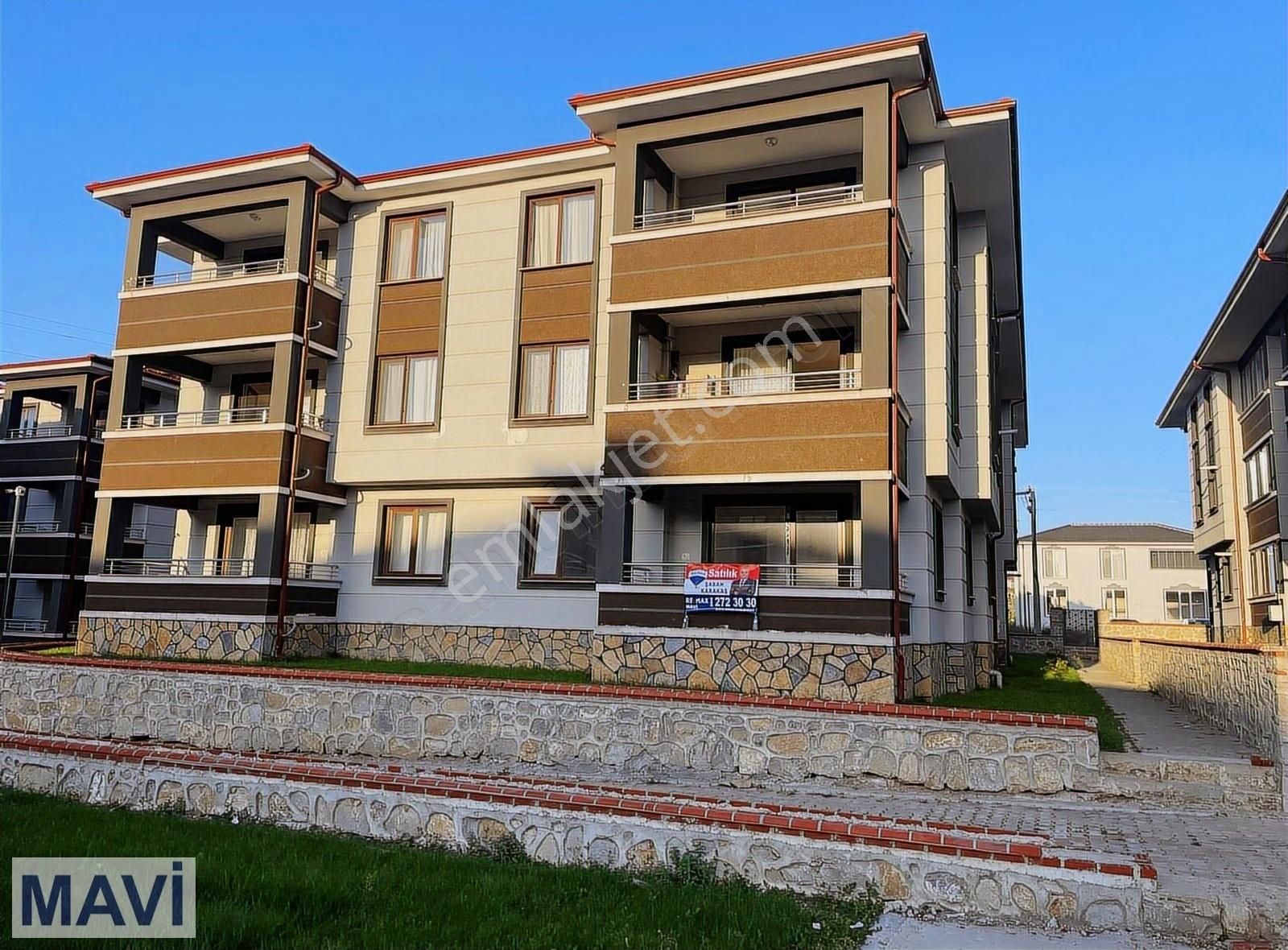 Remax Mavi Şaban Karakaş Tan 3+1 Site İçi Havuzlu Sıfır Daire