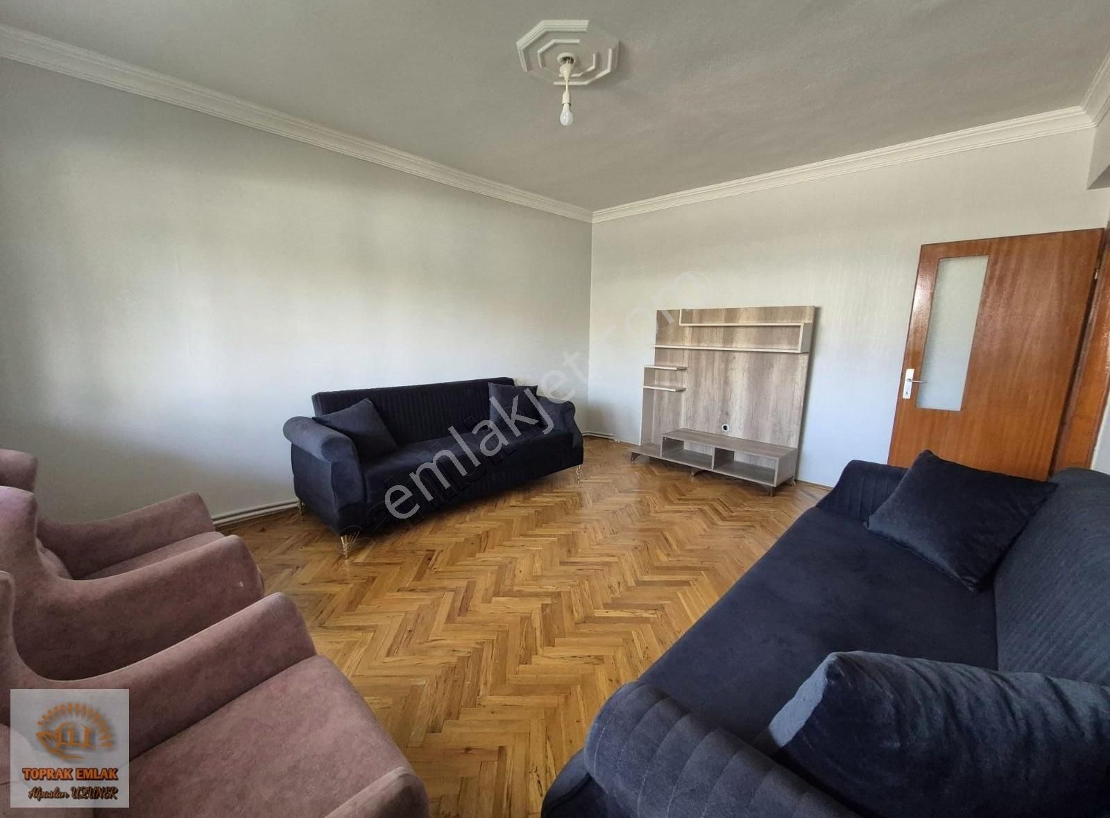 Polatlı Gazi Mhallesinde Stılık 3+1 Cadde Cep. Full Yapılı Daire